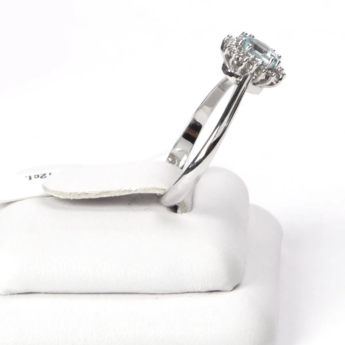 Anello Oro Bianco Acquamarina e Diamanti