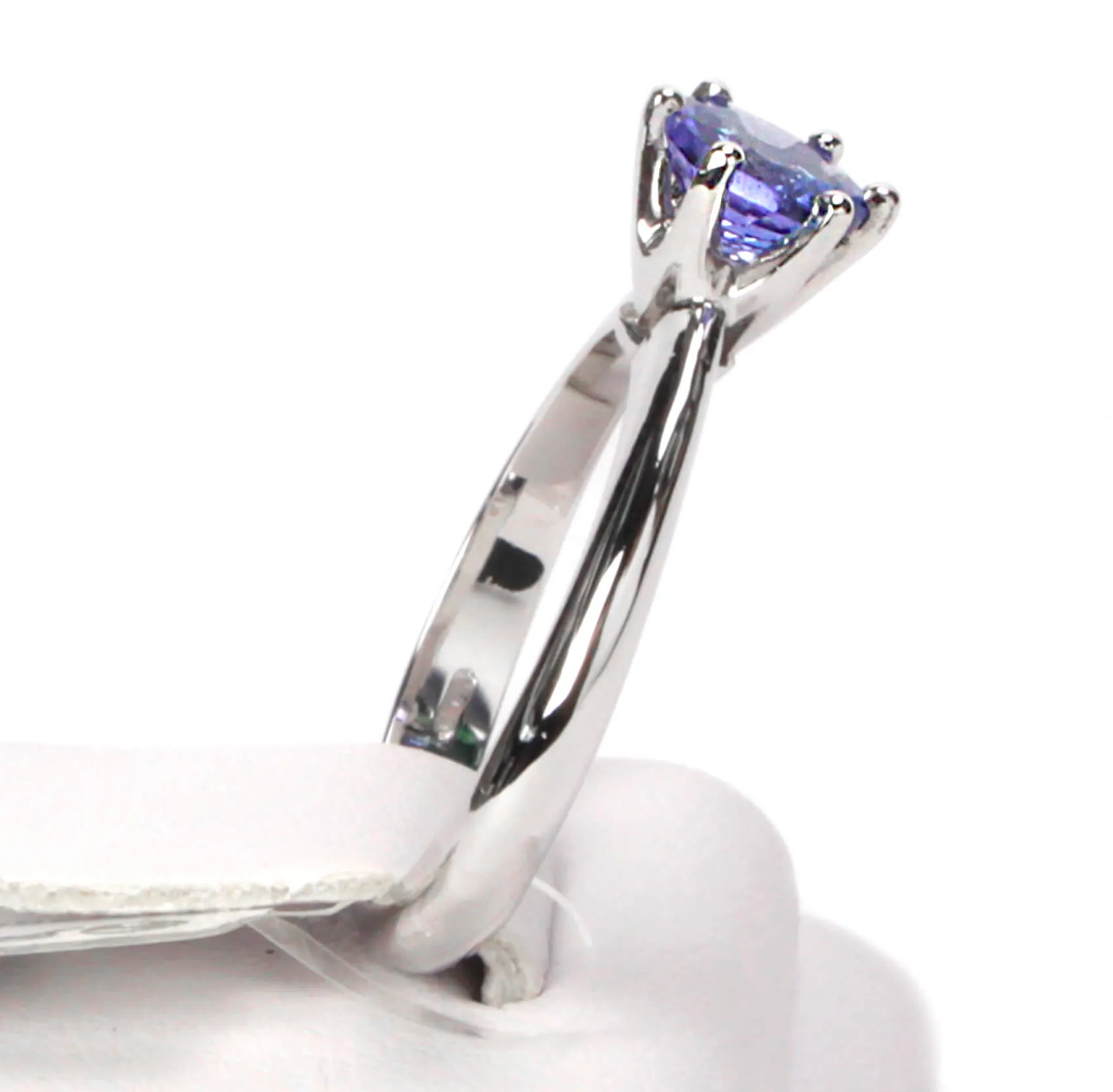 Anello Oro Bianco Tanzanite