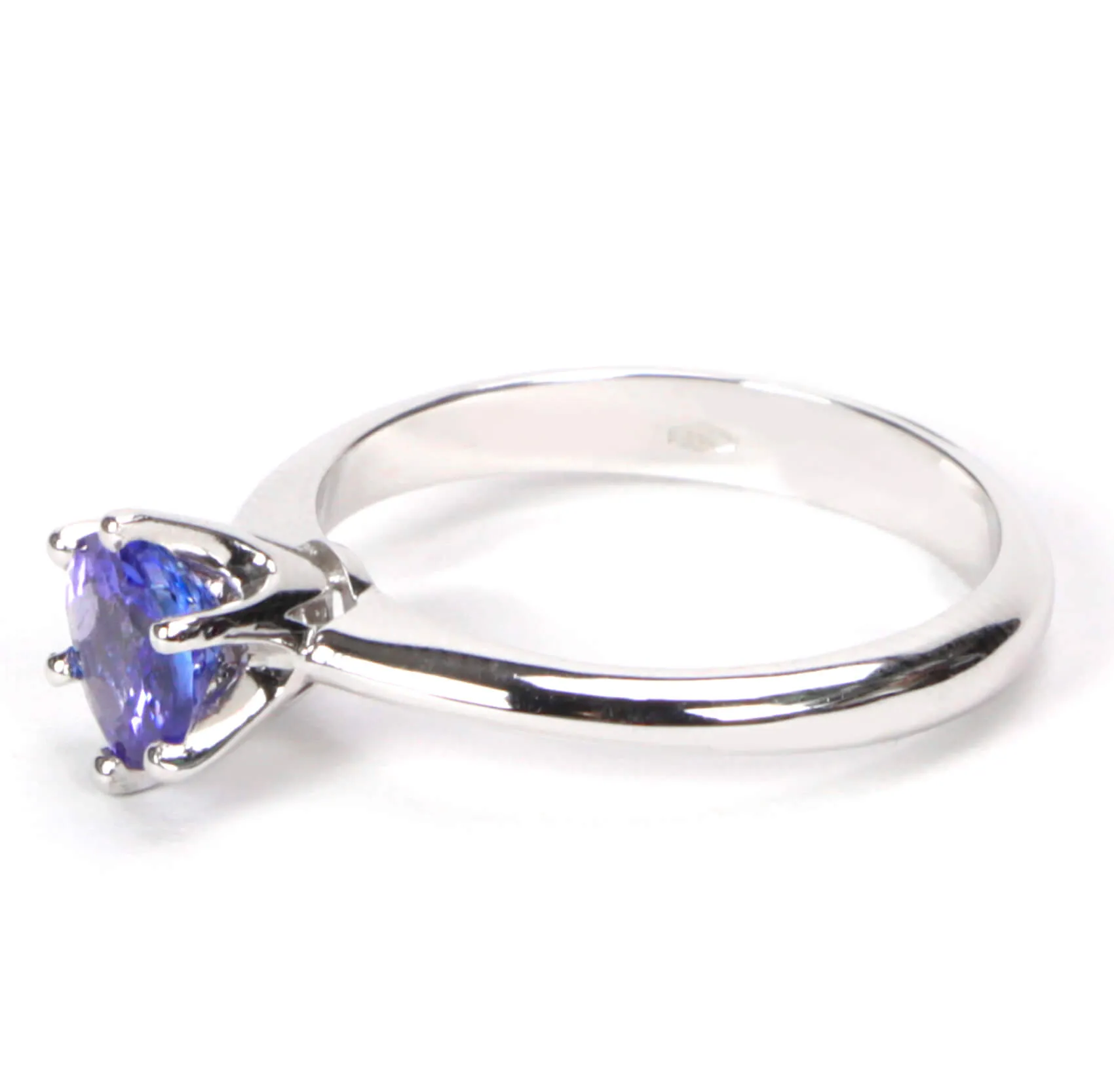 Anello Oro Bianco Tanzanite
