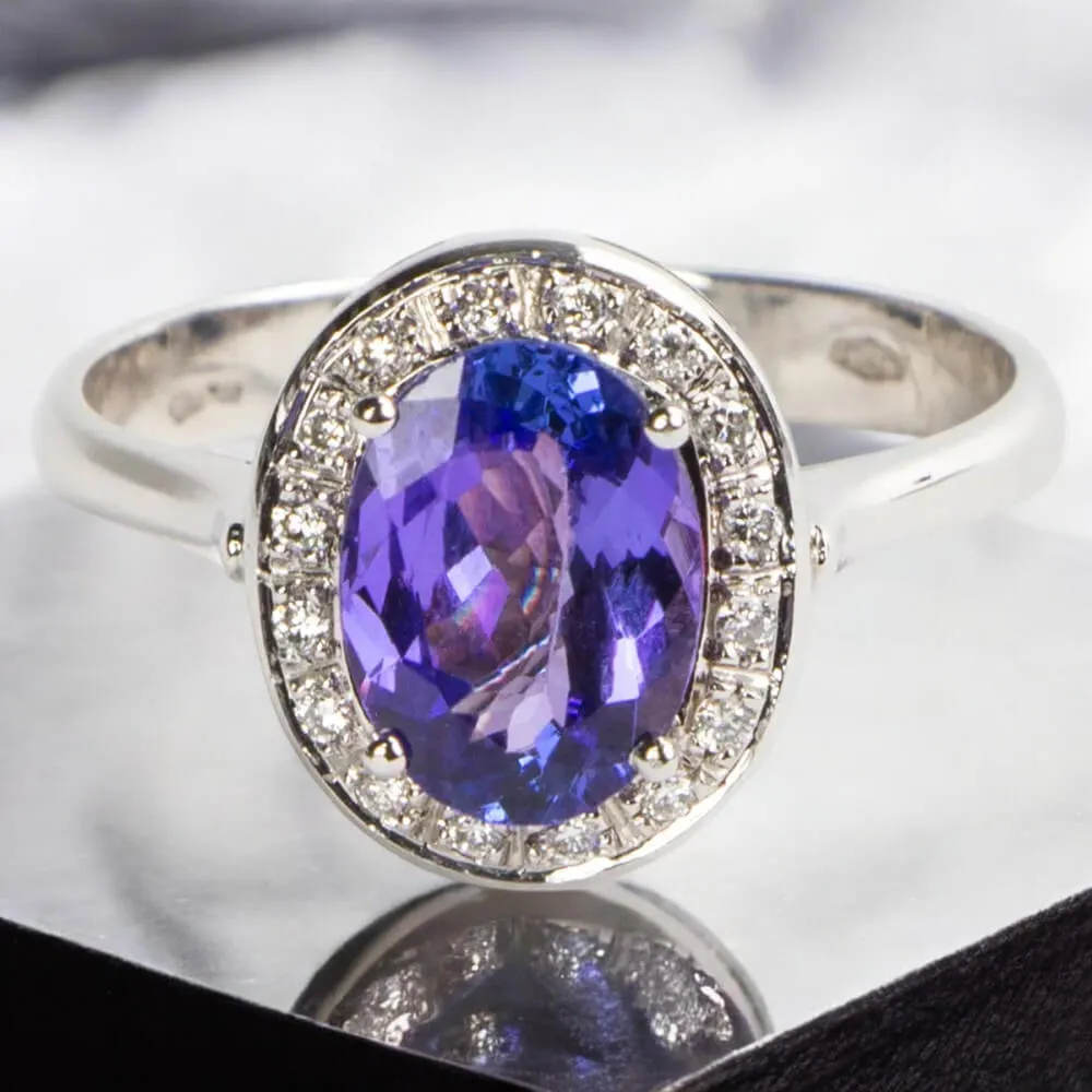 Anello Oro Bianco Tanzanite e Diamanti