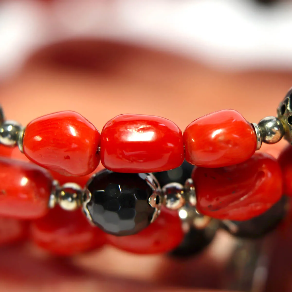 Bracciale con Corallo e Onice