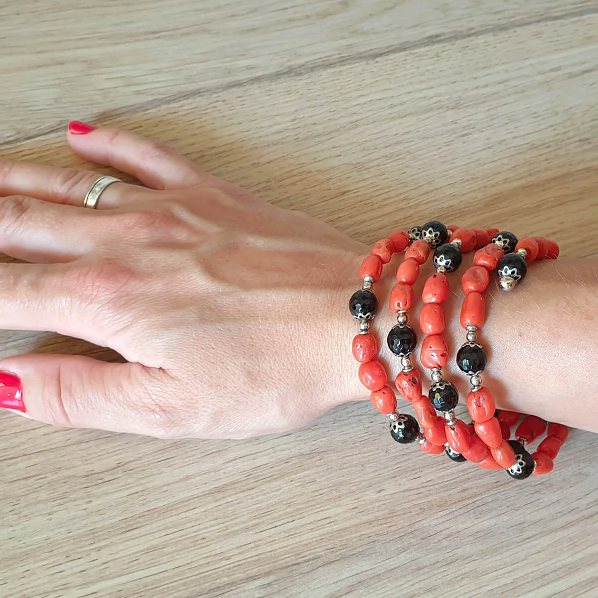 Bracciale con Corallo e Onice