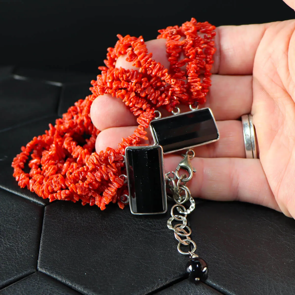 Bracciale con Corallo e Onice