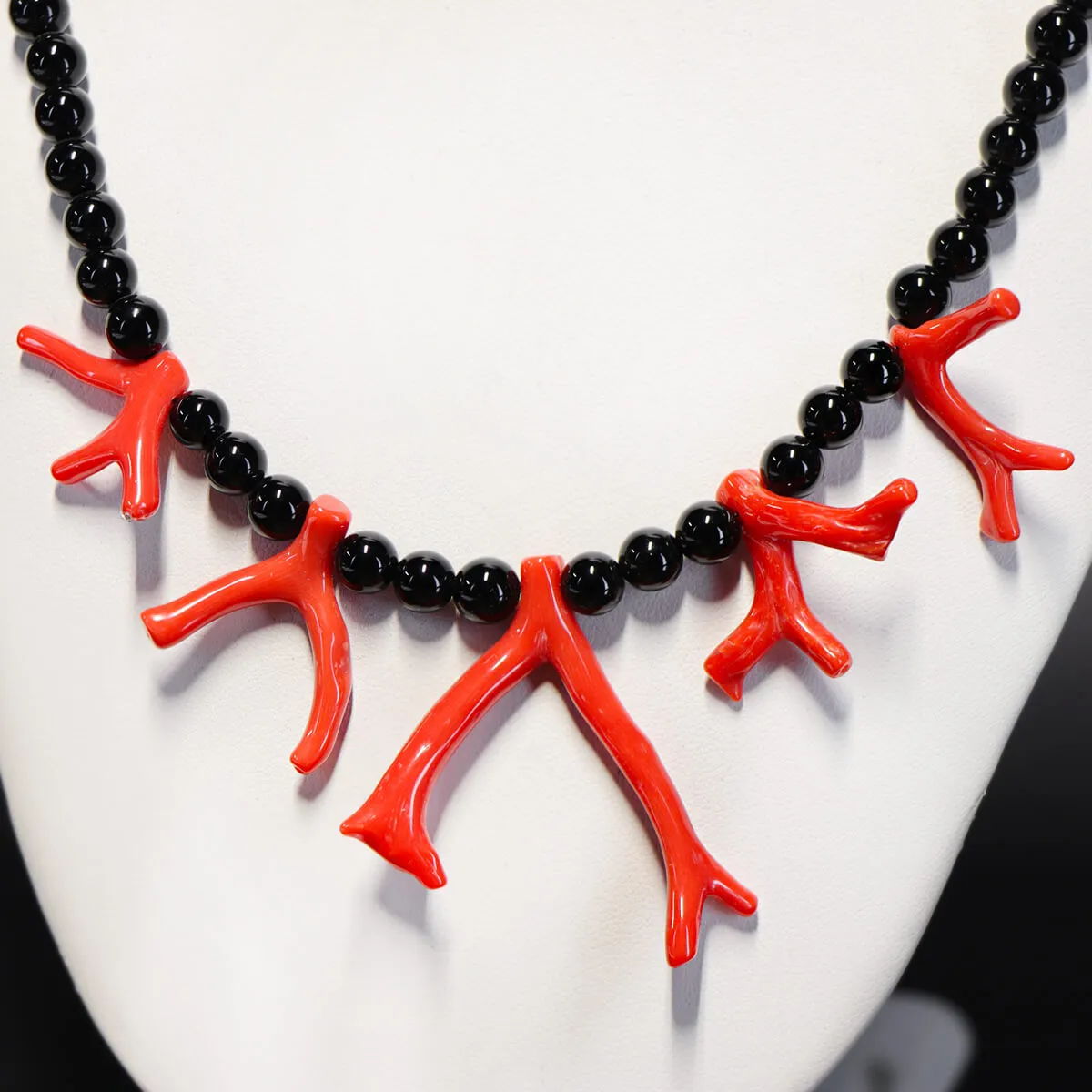 Collana in Corallo e Onice 