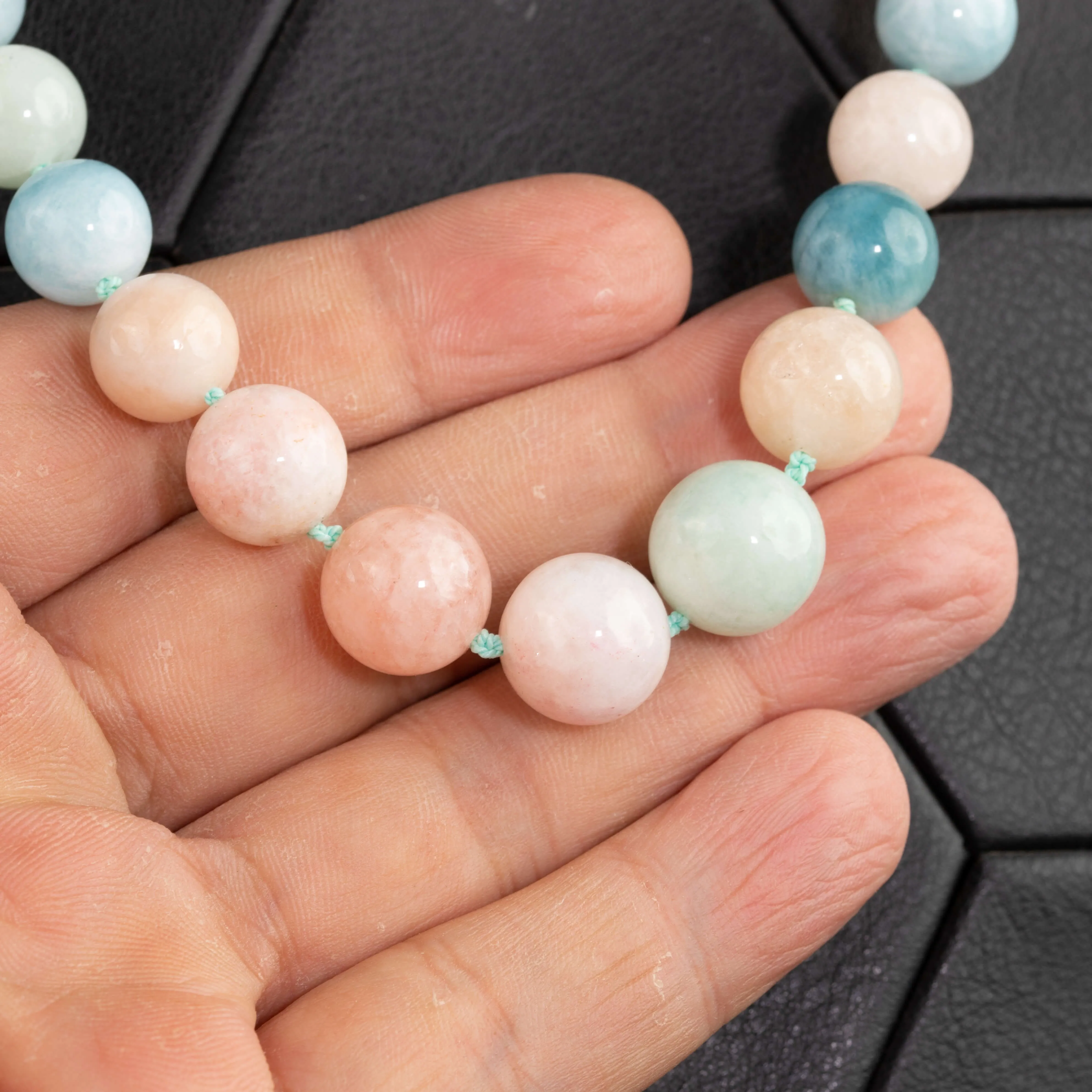 Sfere di Berilli: Acquamarina e Morganite.