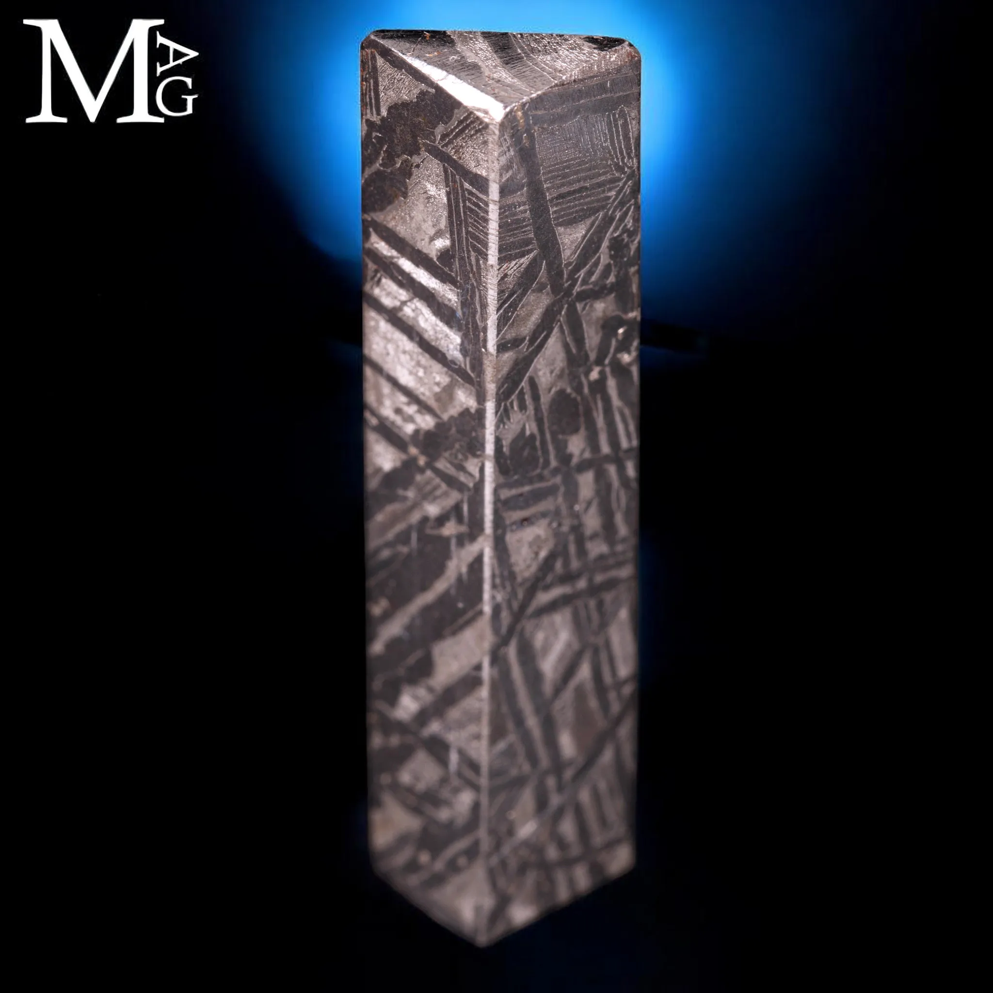 Meteorite Aletai – Frammento con figure di Widmanstätten.