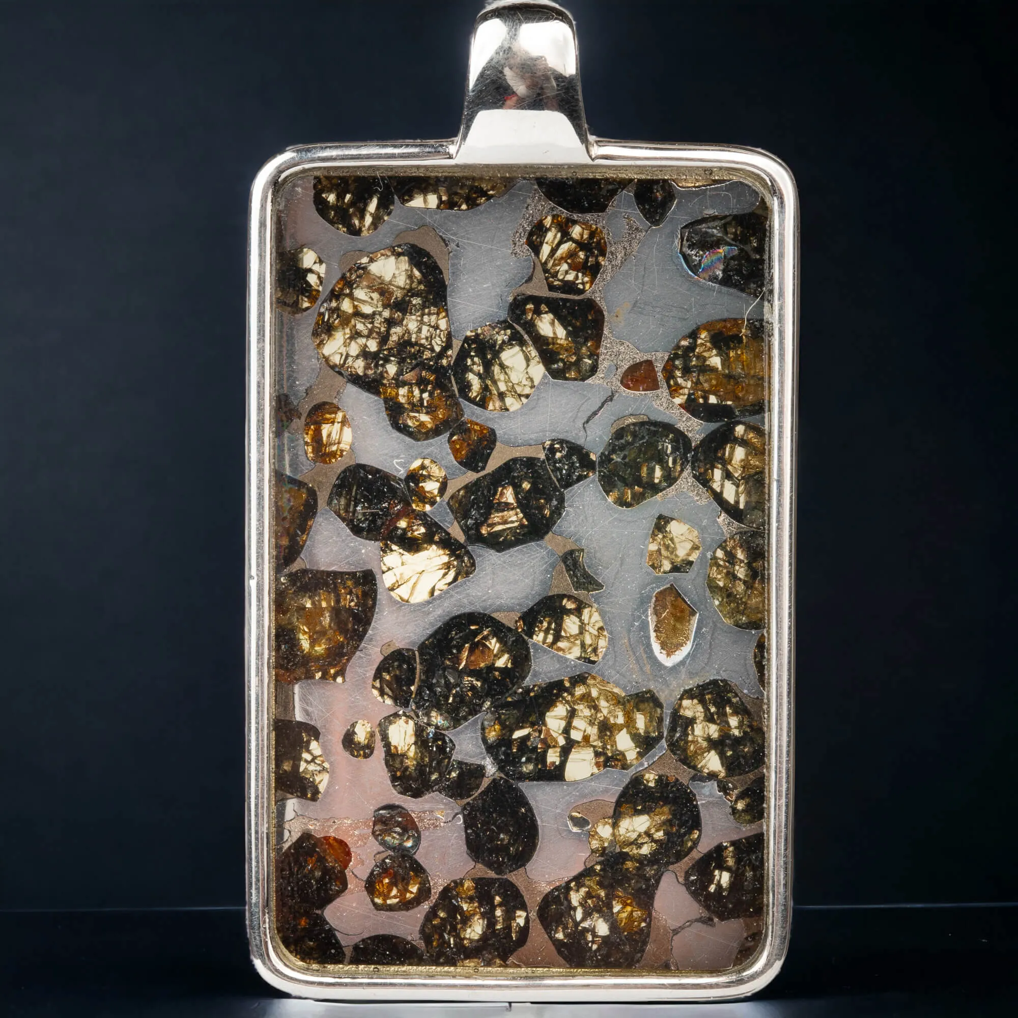 Ciondolo Meteorite Seymchan: Reliquia del Cosmo.