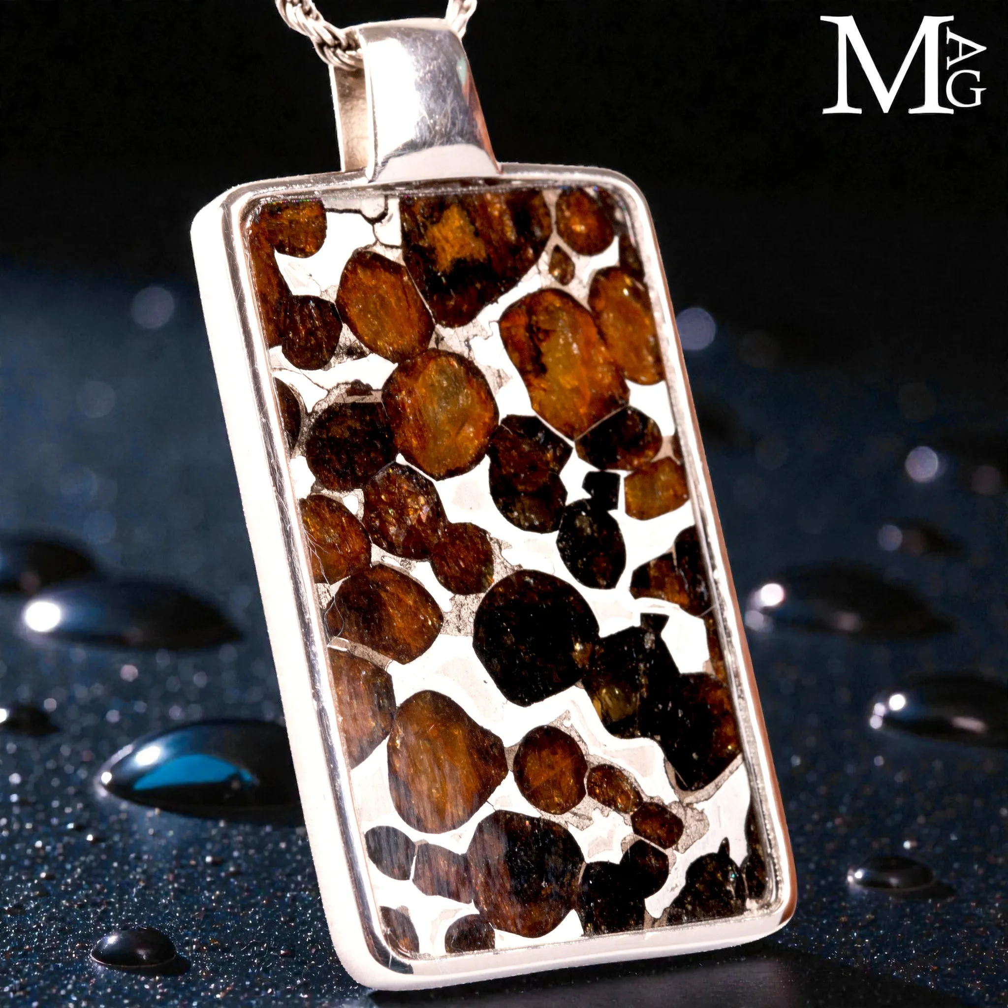 Ciondolo in Argento con Meteorite Pallassite