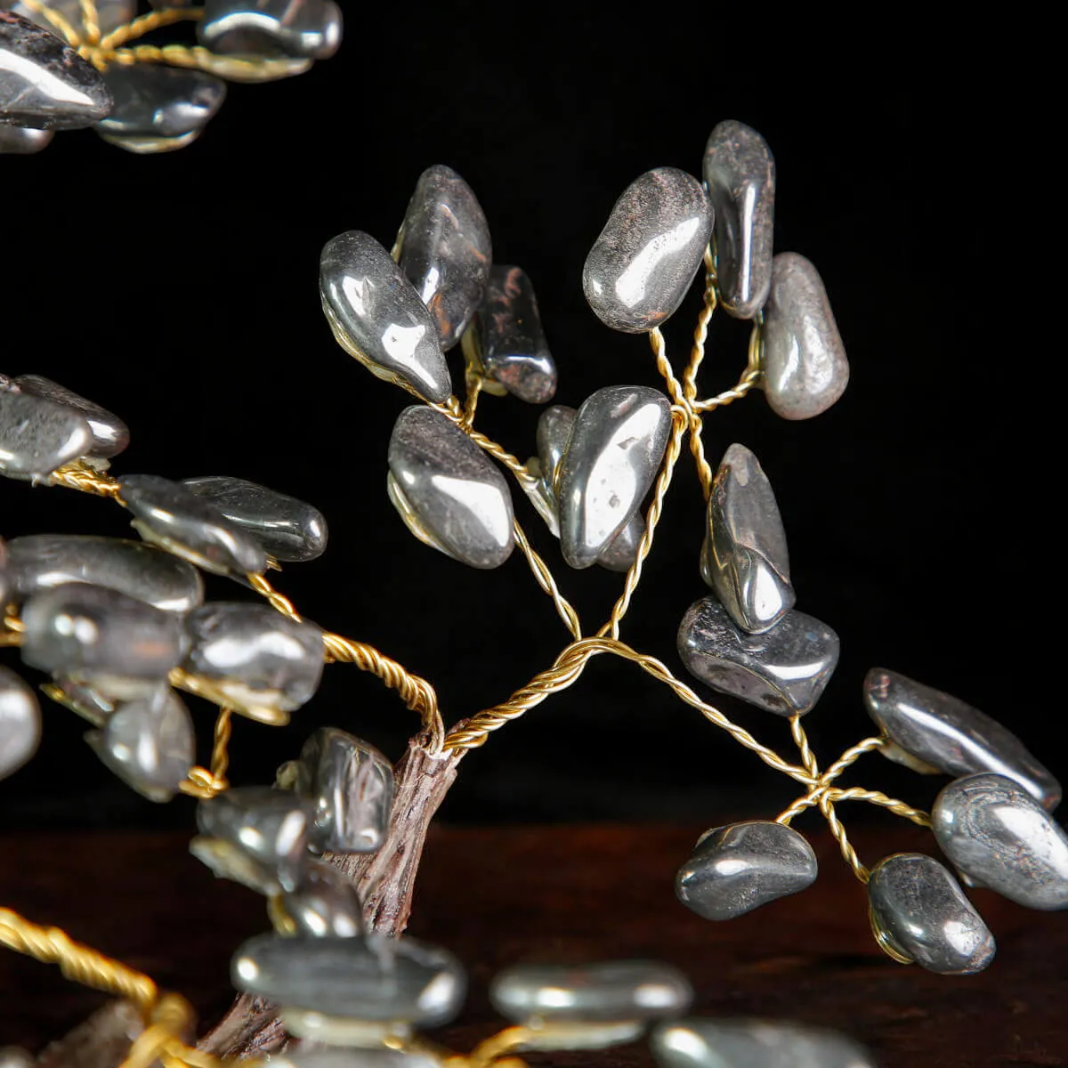 Albero Bonsai in Ematite su Base di Ametista – Elemento Feng Shui.