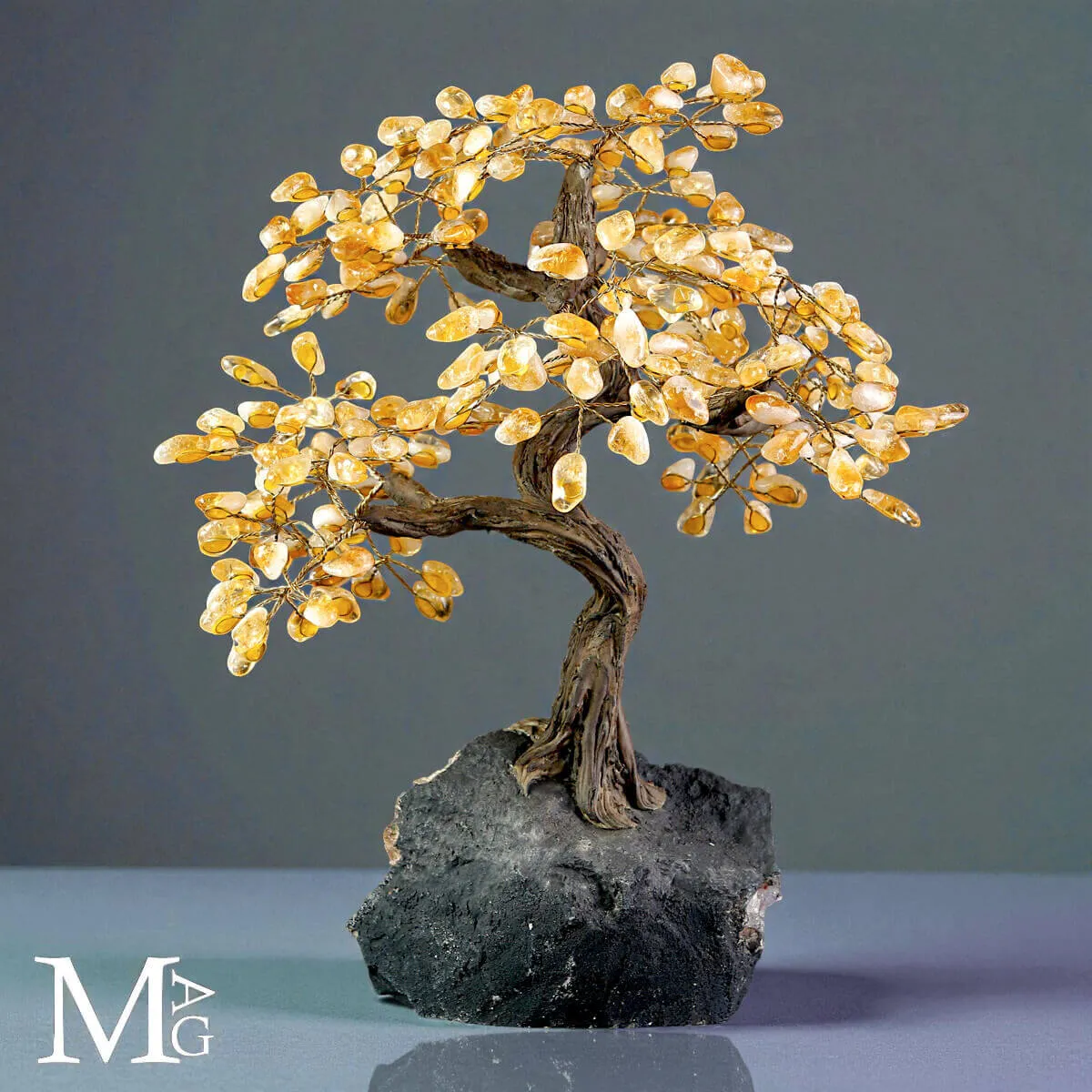 Albero Bonsai in Citrino su Geode di Ametista.