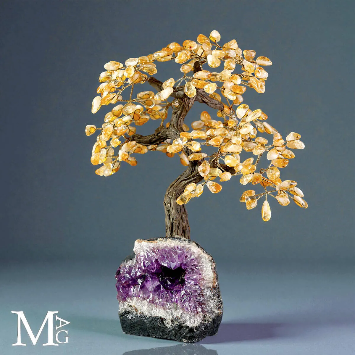 Albero Bonsai in Citrino su Geode di Ametista.