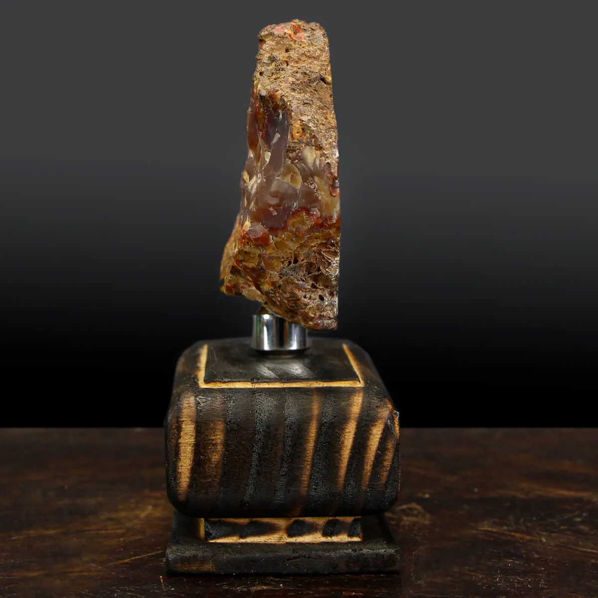 Geode Agata su piedistallo