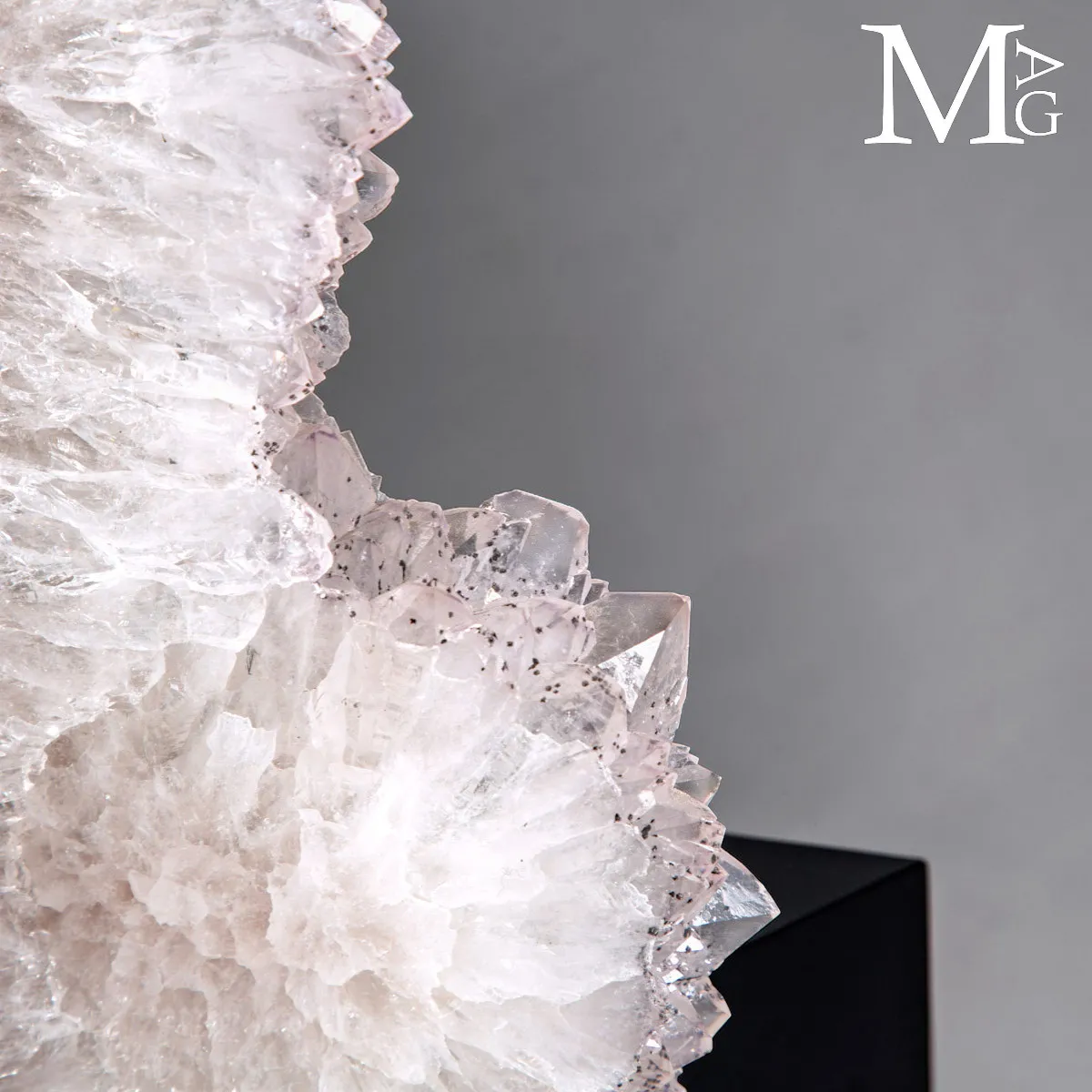 Sezione di Geode con Cristalli di Quarzo e Ametista – Brasile