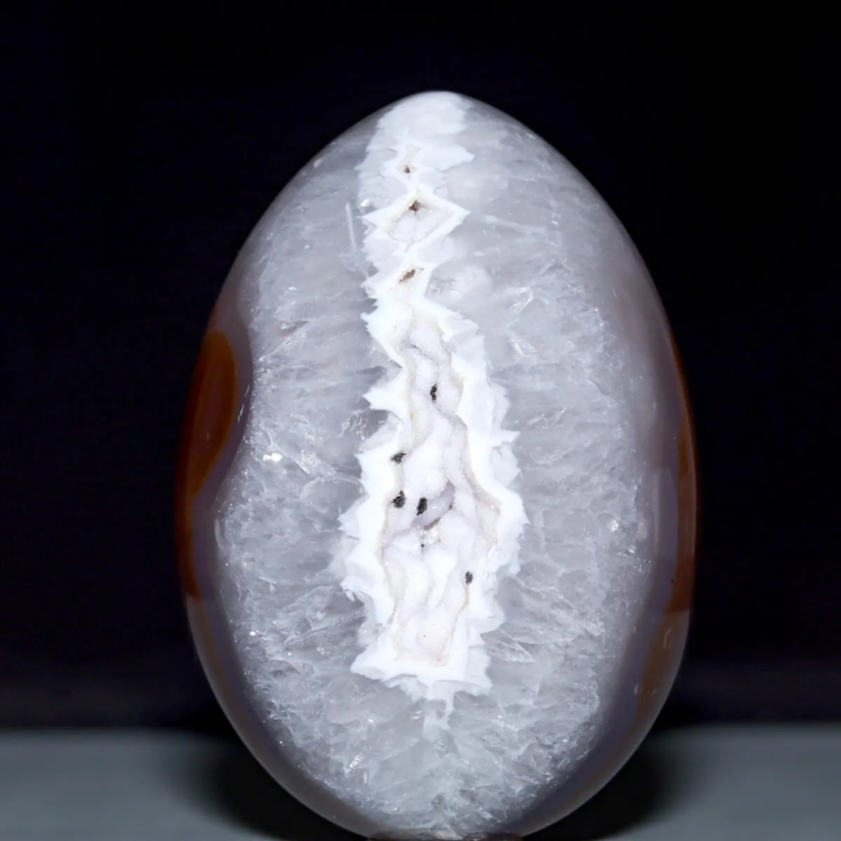 Uovo in Agata con Geode.