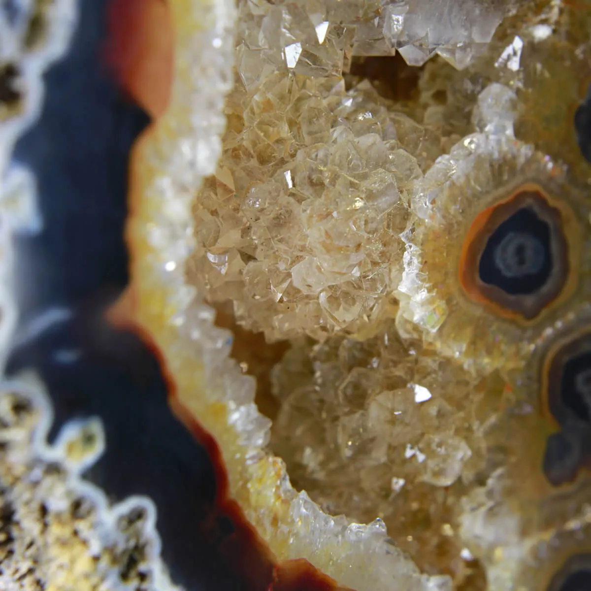 Geode Agata
