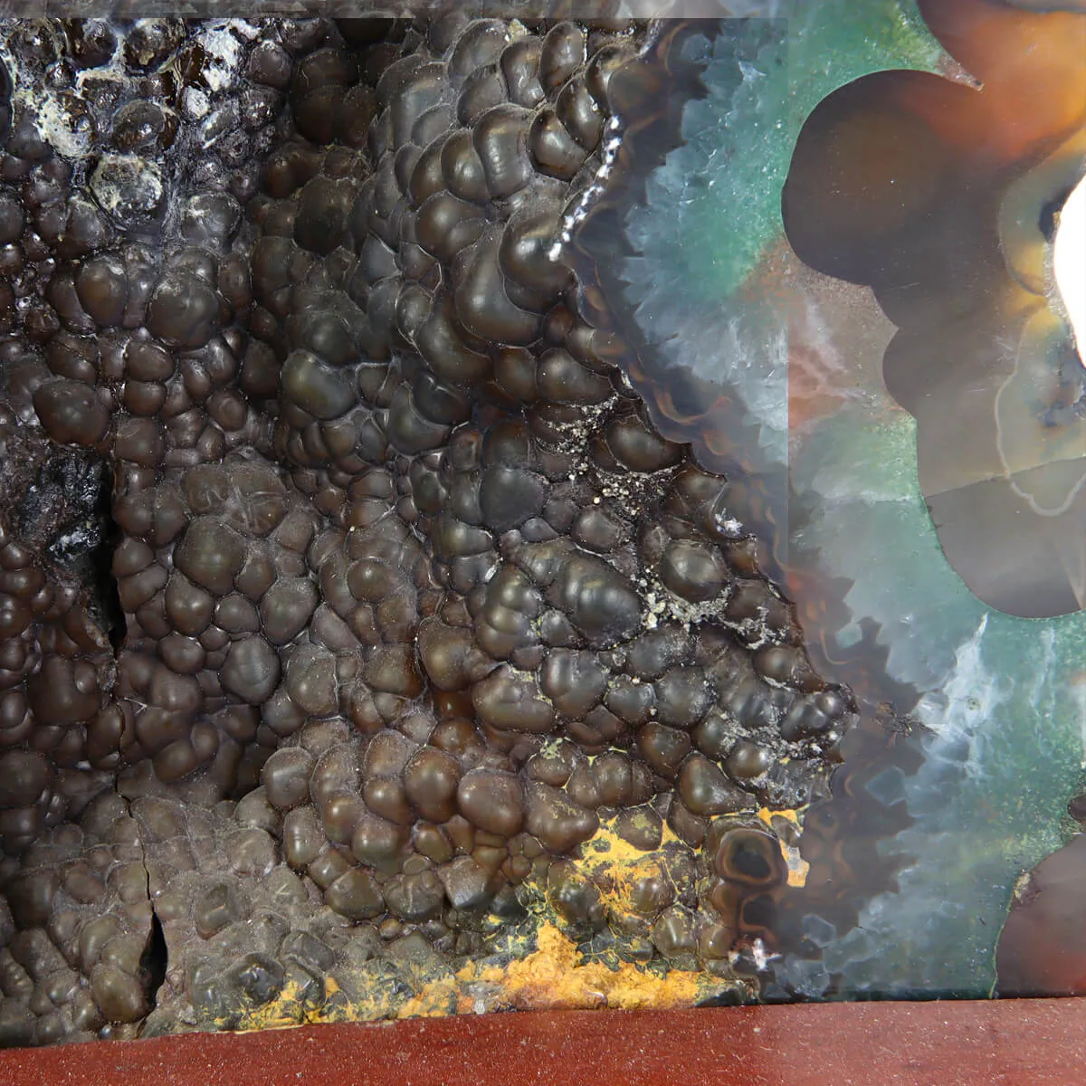 Geode Agata