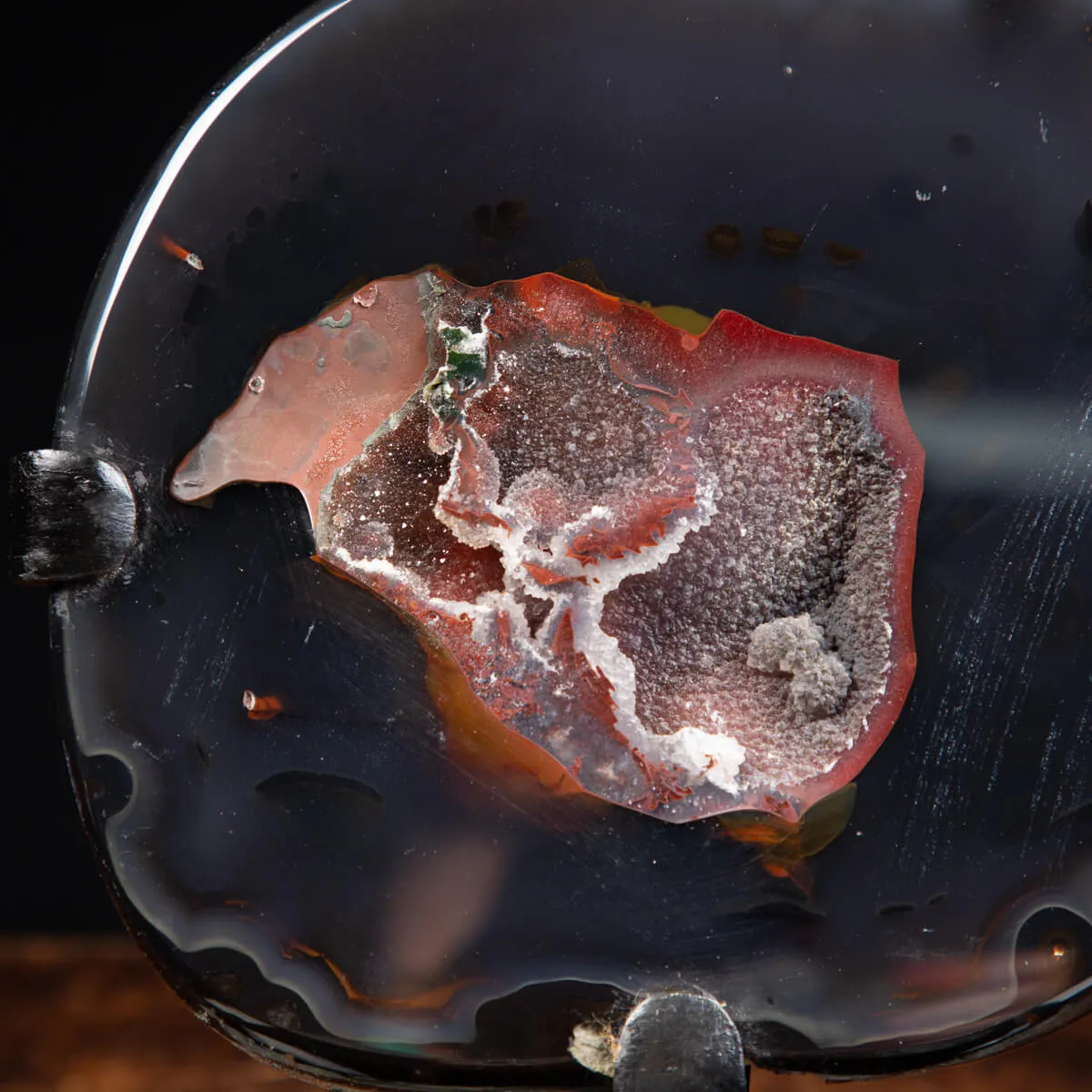 Geode Agata Sezionata su base