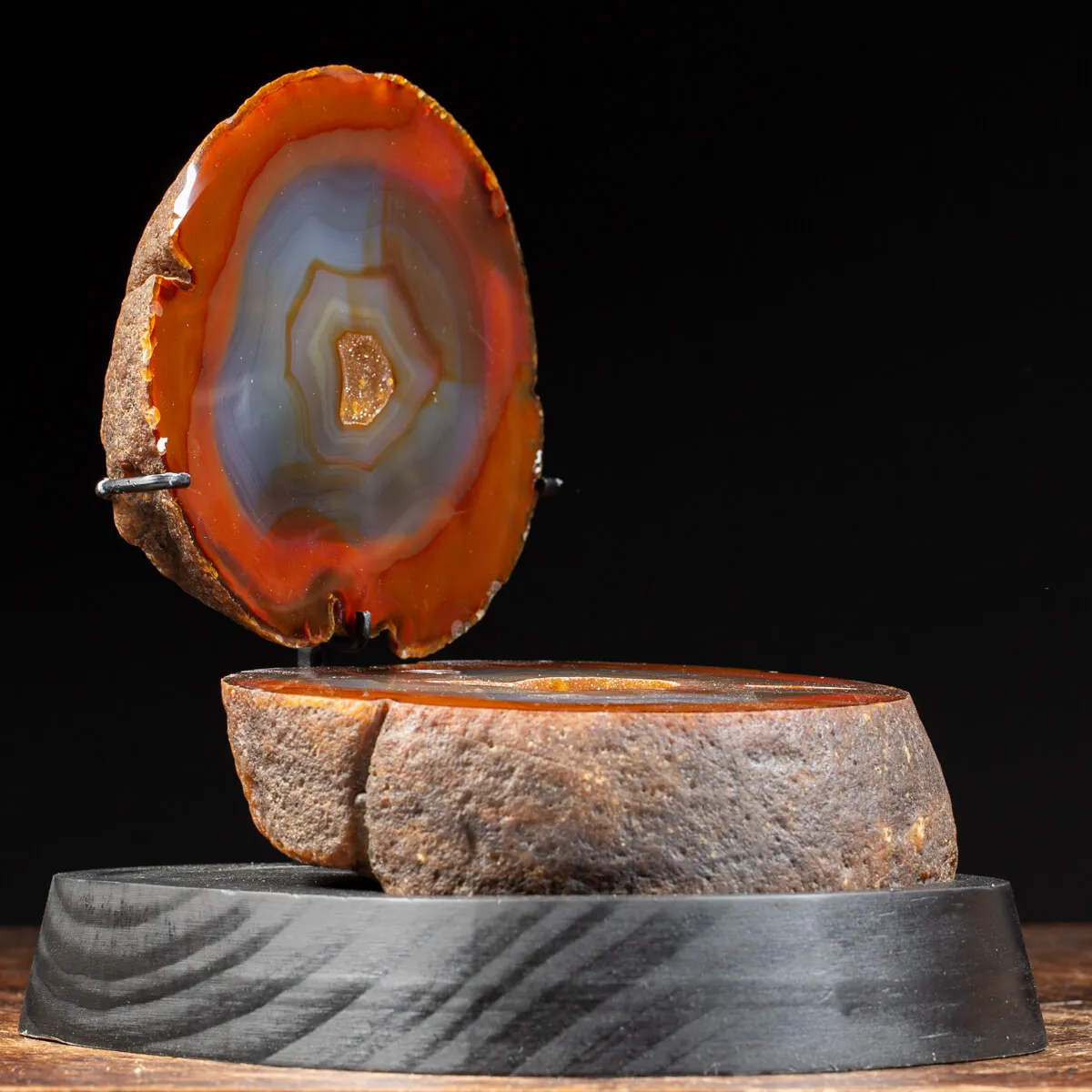 Geode Agata Sezionata su base