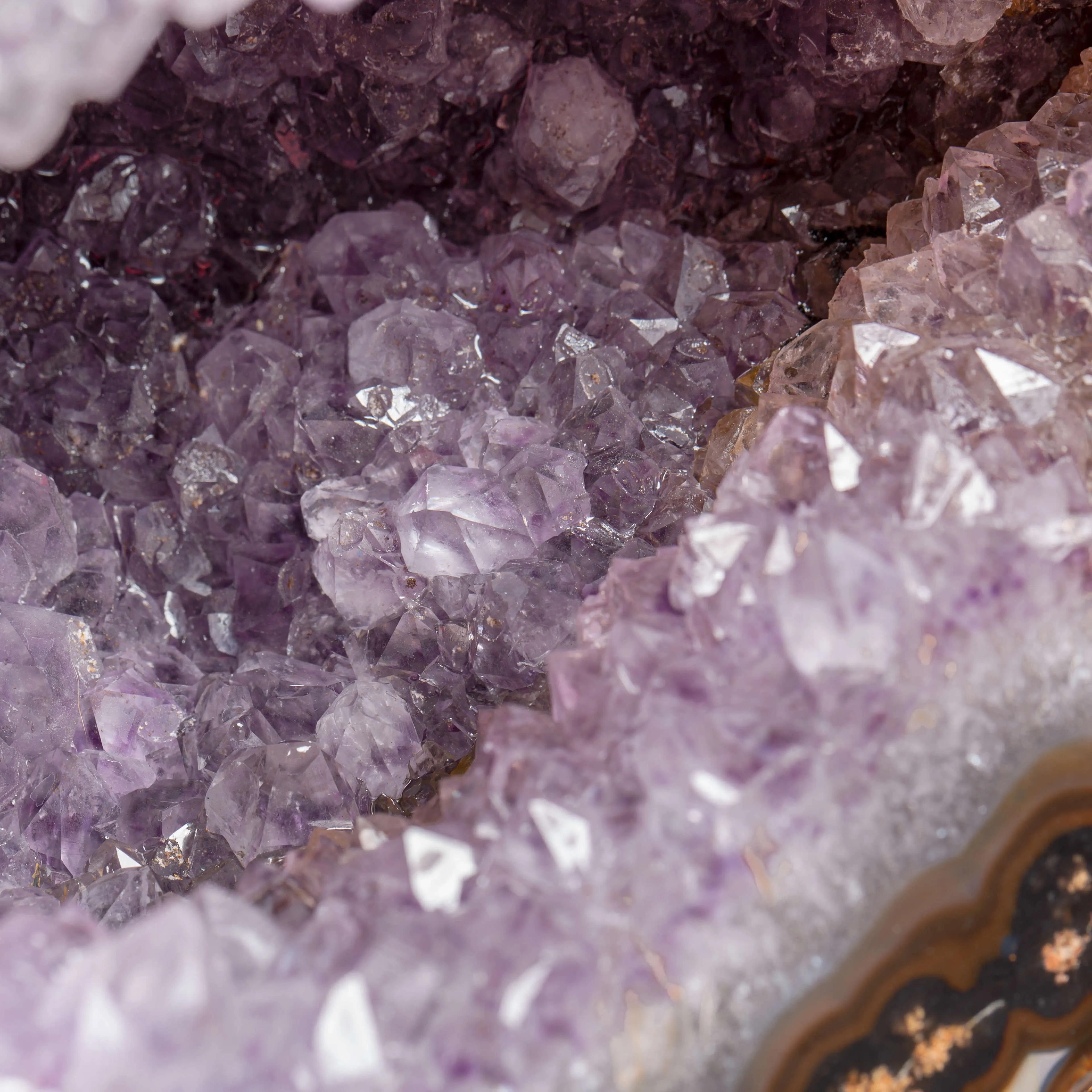 Geode Agata Sezionata su base