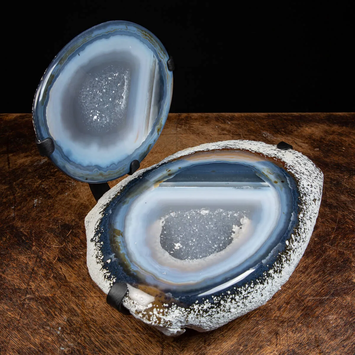 Geode Agata Sezionata Su Base
