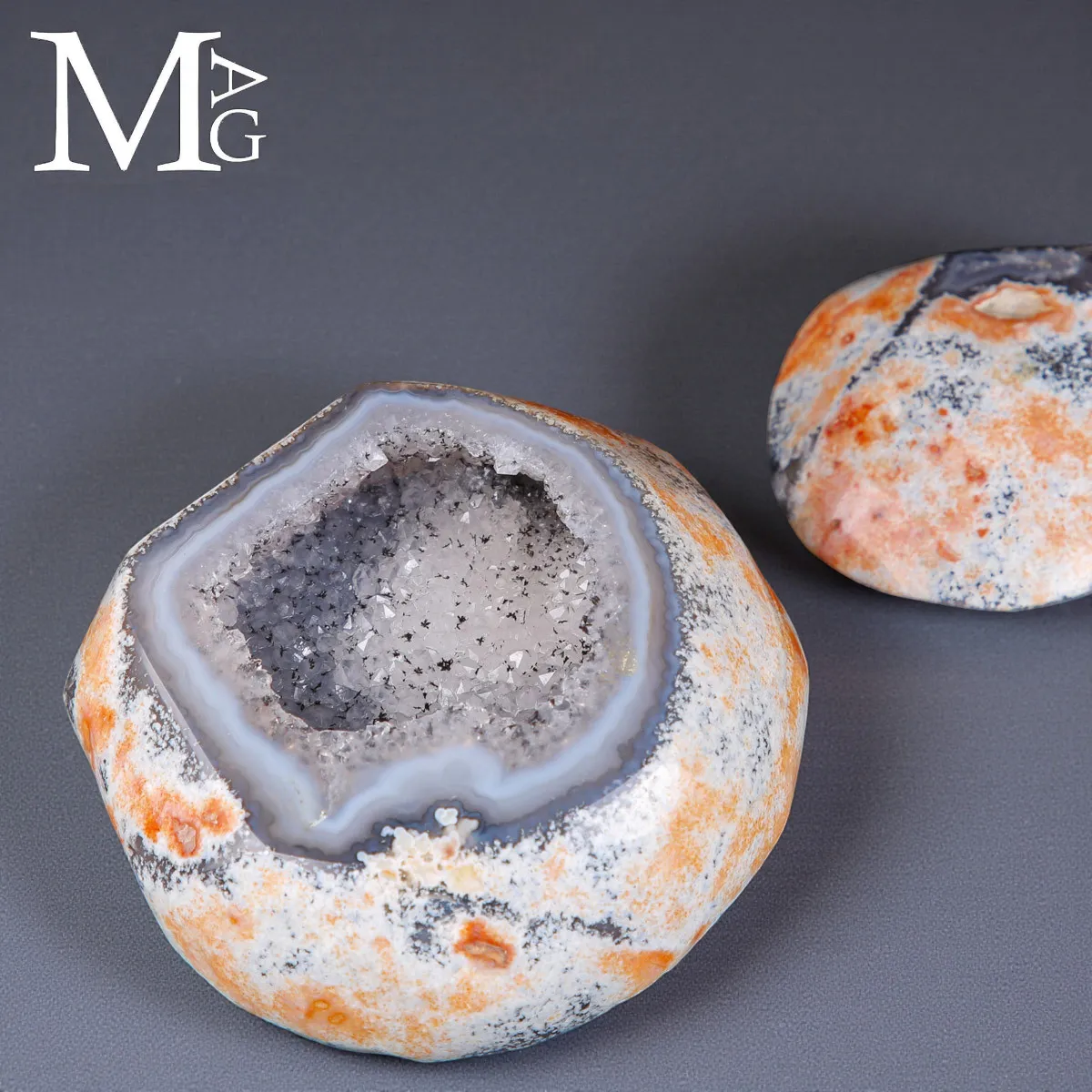 Geode di Agata Blu - Cristalli di Quarzo