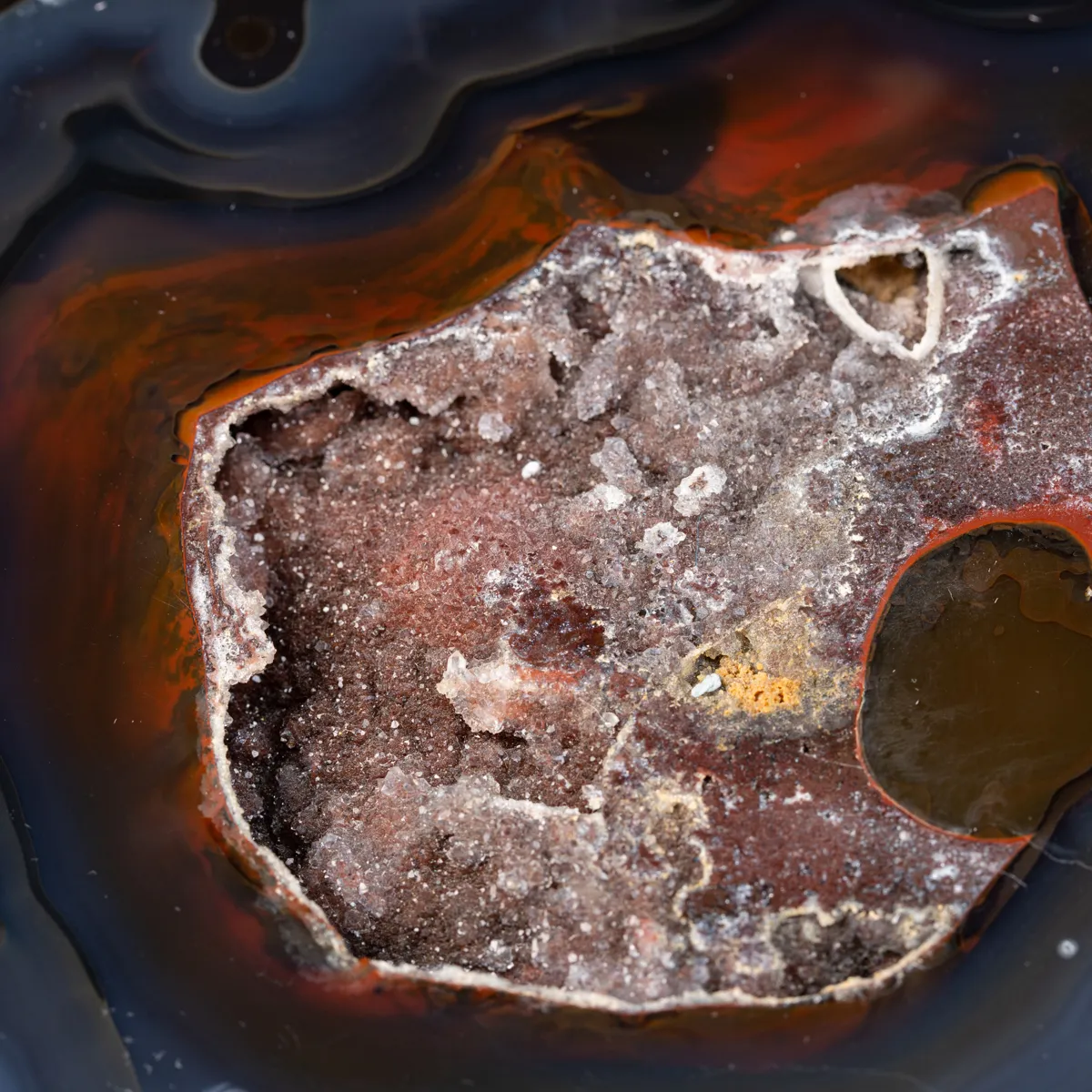 Geode Agata Sezionata su base