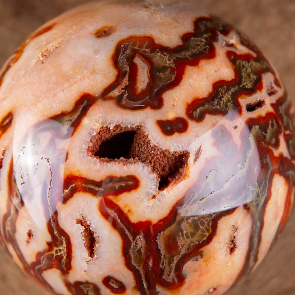 Rara Sfera di Agata Muschiata rossa