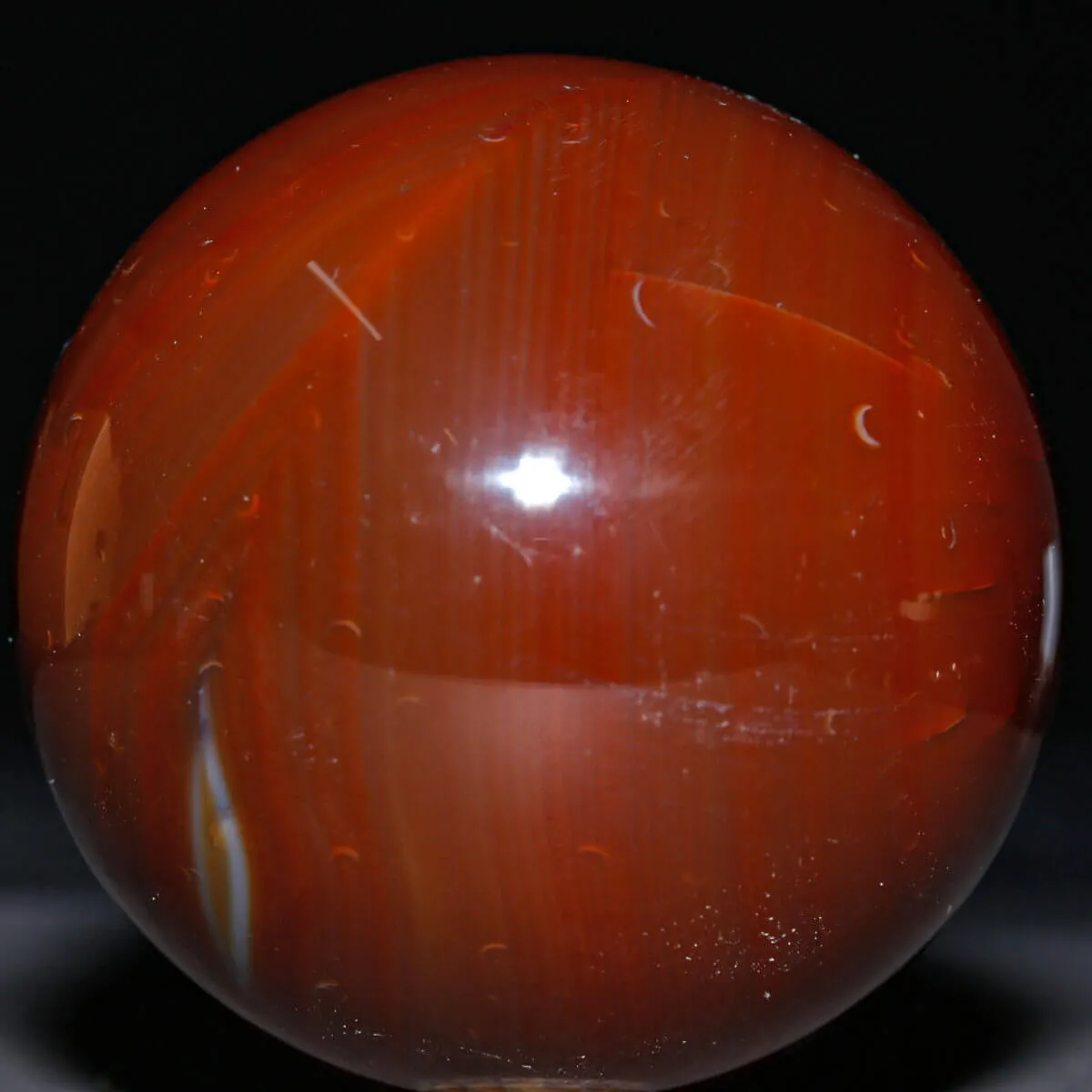 Sfera in Agata Naturale Tinta – Rosso Fuoco.