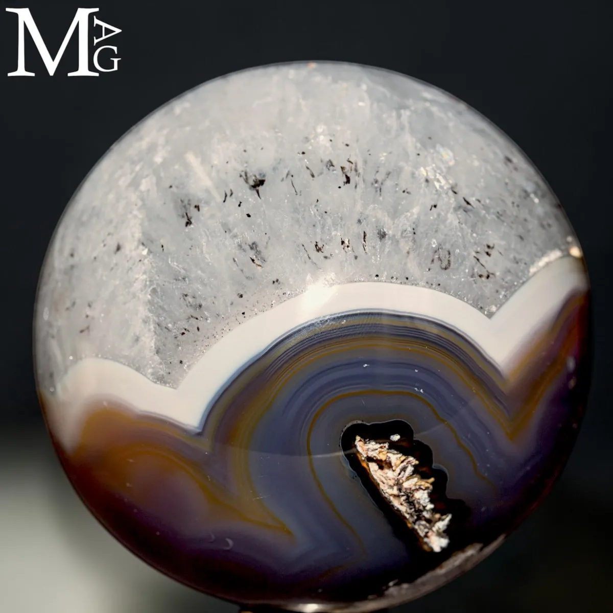 Sfera in Agata con Quarzo Cristallino.