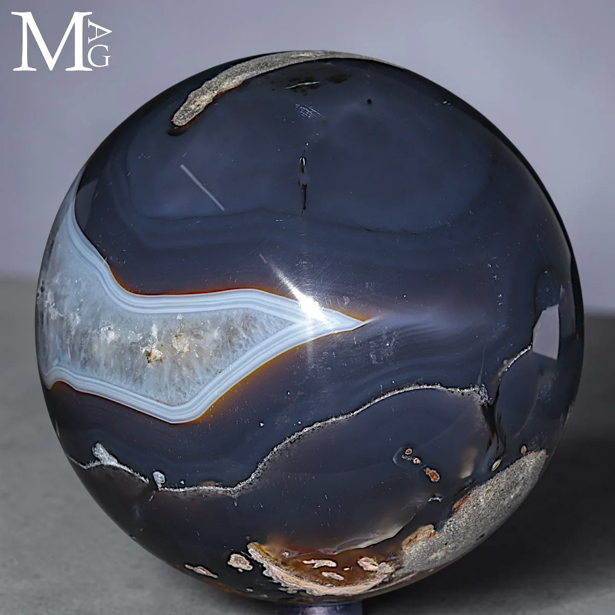 Sfera in Geode di Quarzo Ametista con Matrice in Agata