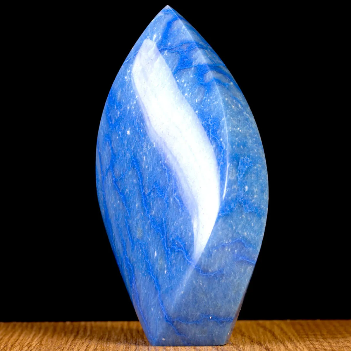Fiamma in Quarzo Blu Naturale.