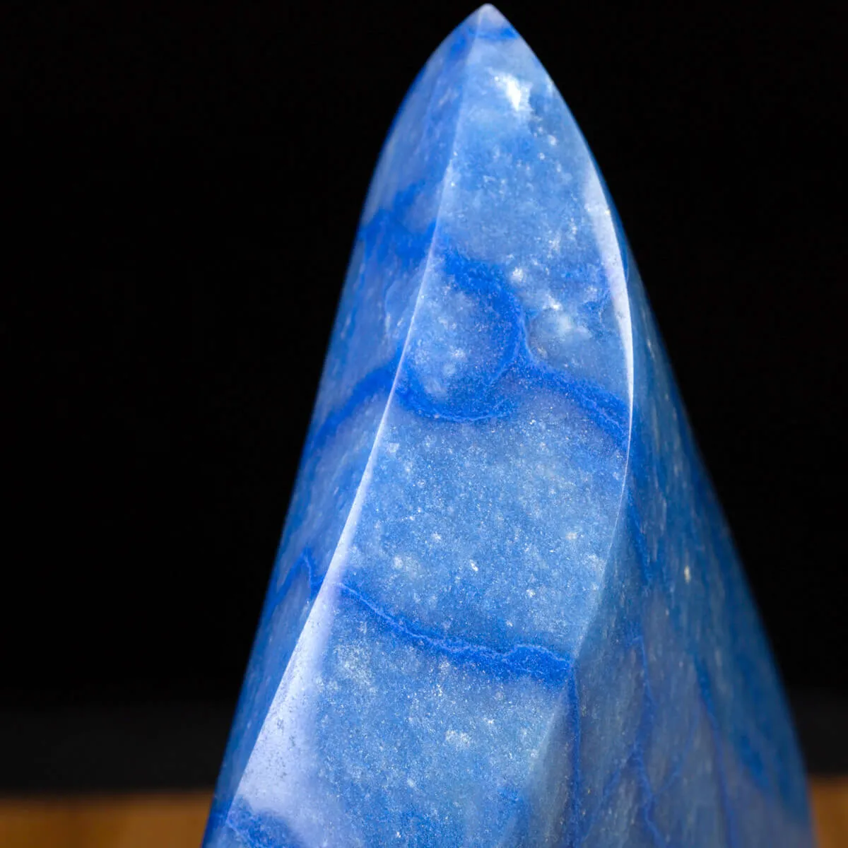 Fiamma in Quarzo Blu Naturale.