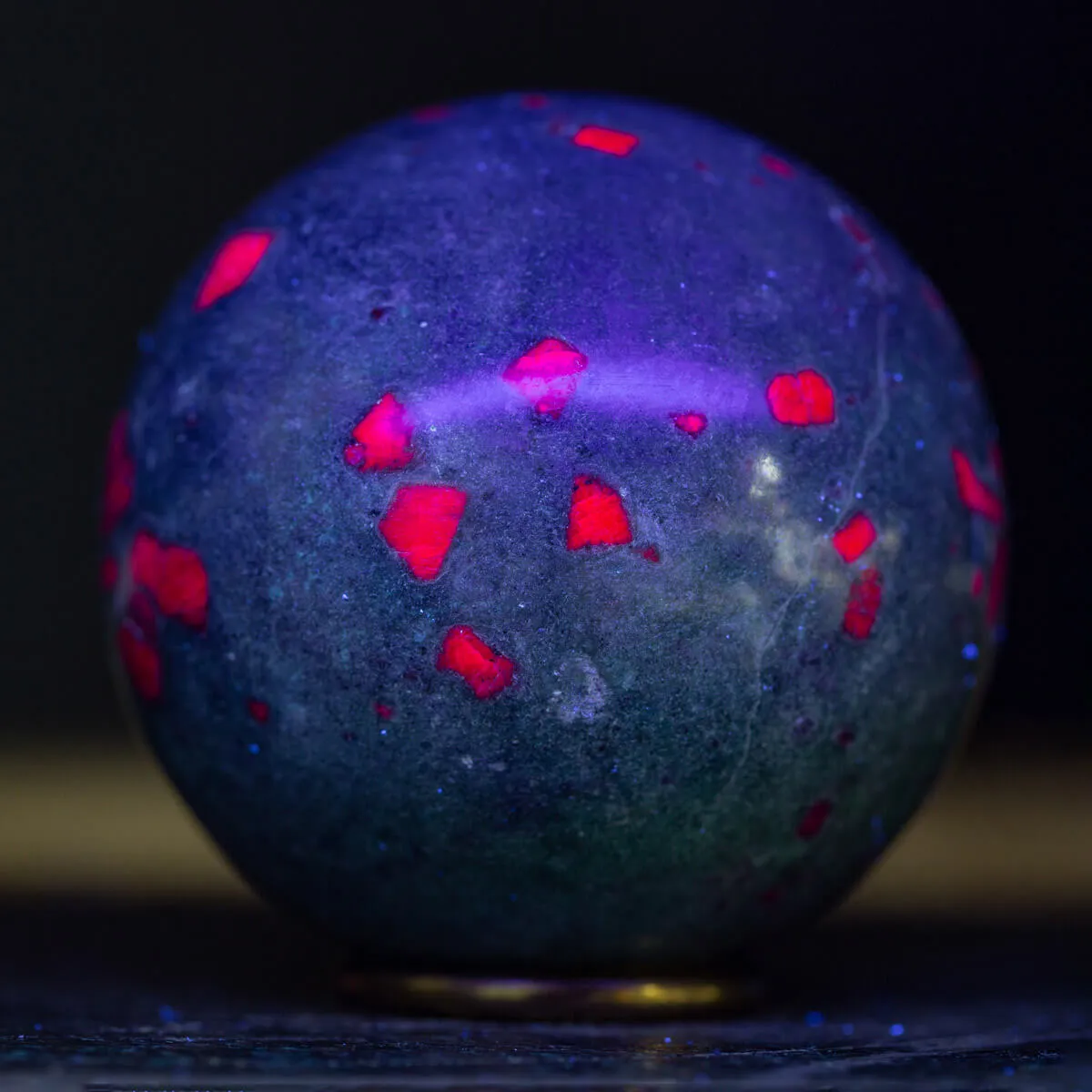 Sfera di Rubino-Fuchsite