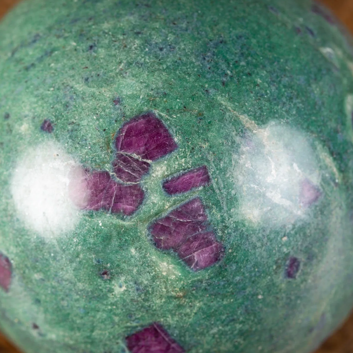 Sfera di Rubino-Fuchsite