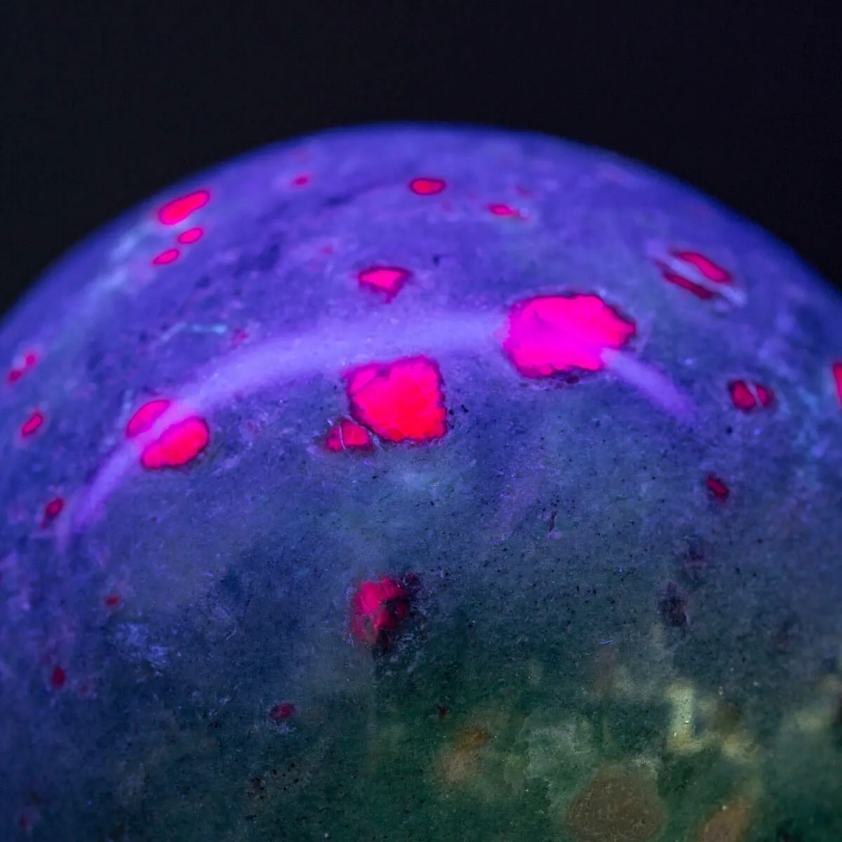 Sfera Di Rubino - Fuchsite