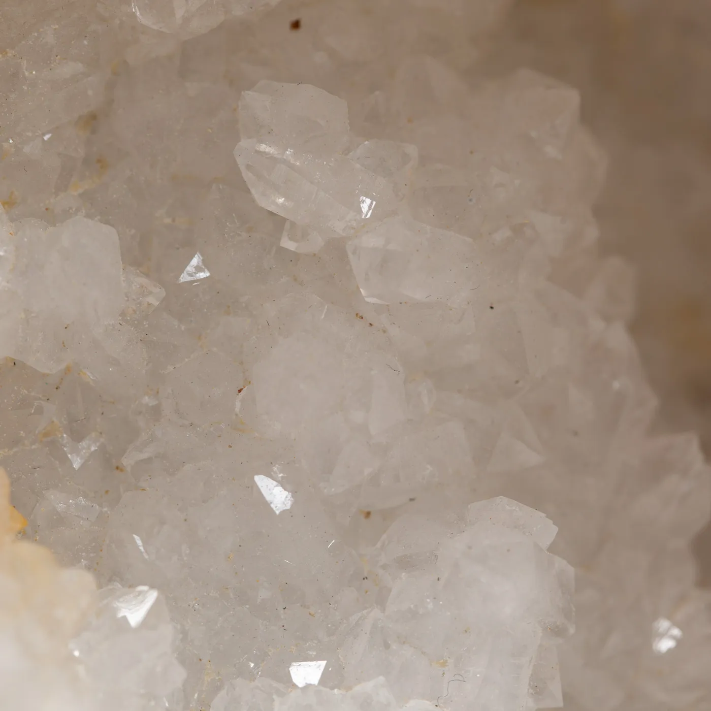 Geode Calcite su Marmo