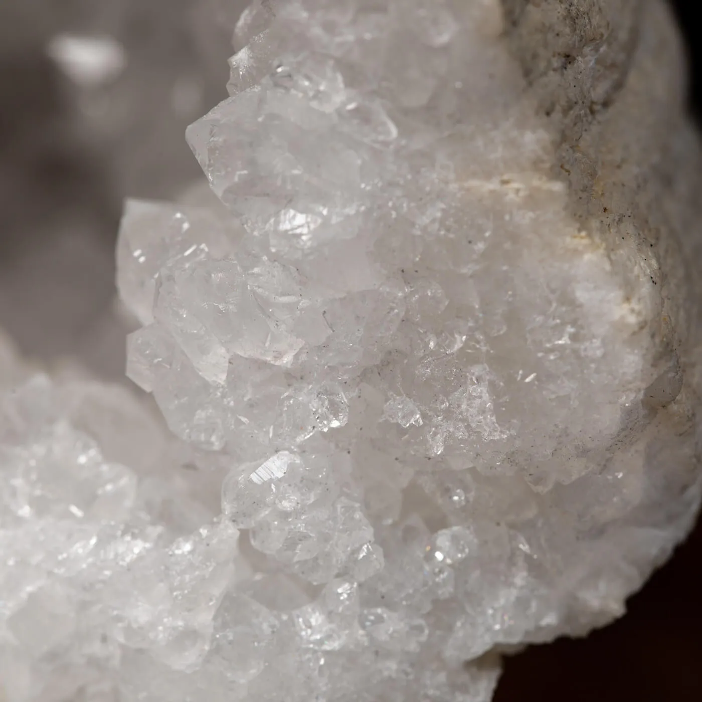 Geode Calcite su Marmo