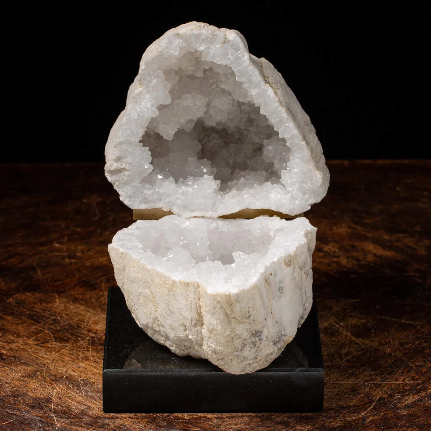 Geode Calcite su Marmo