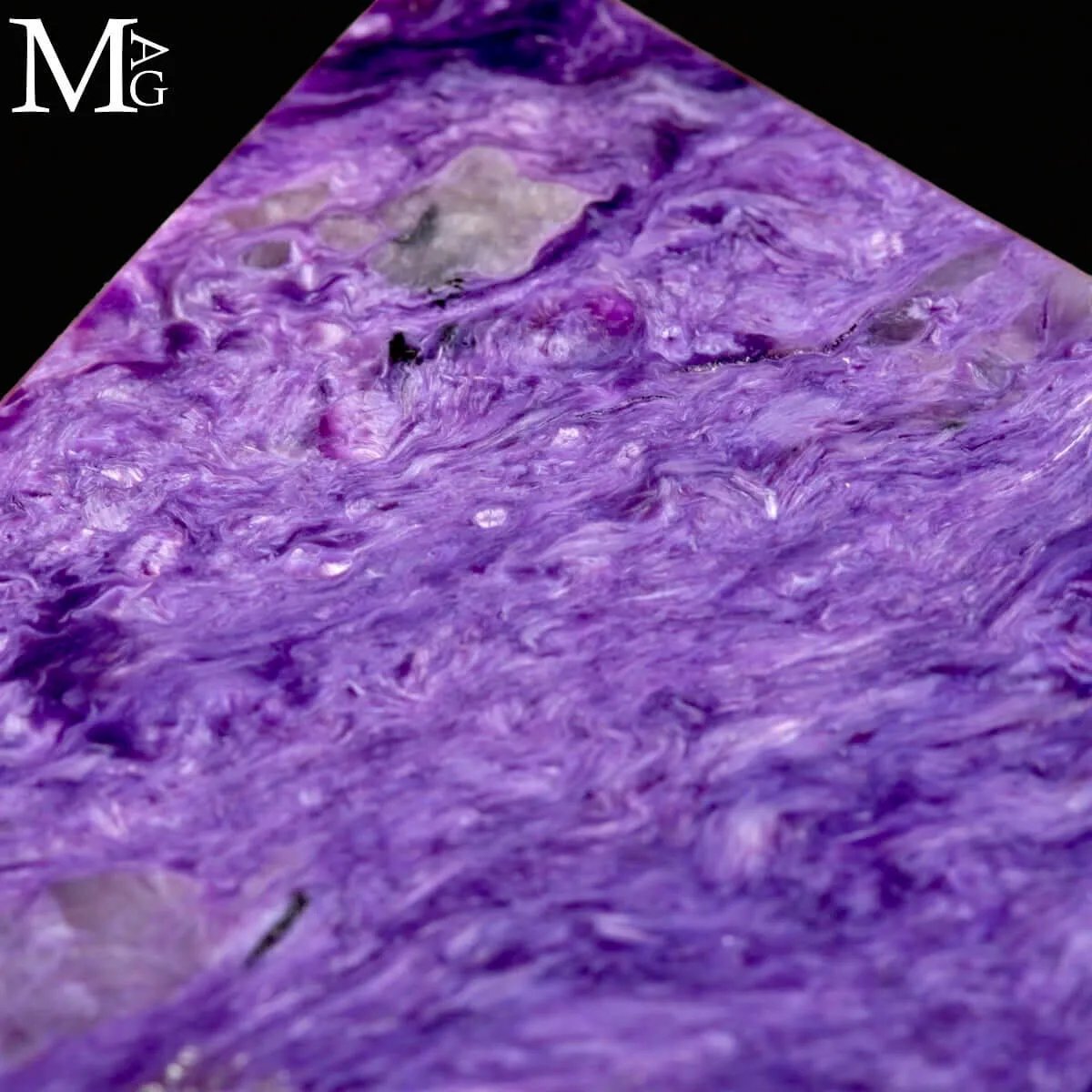 Cubo in Charoite , prima scelta
