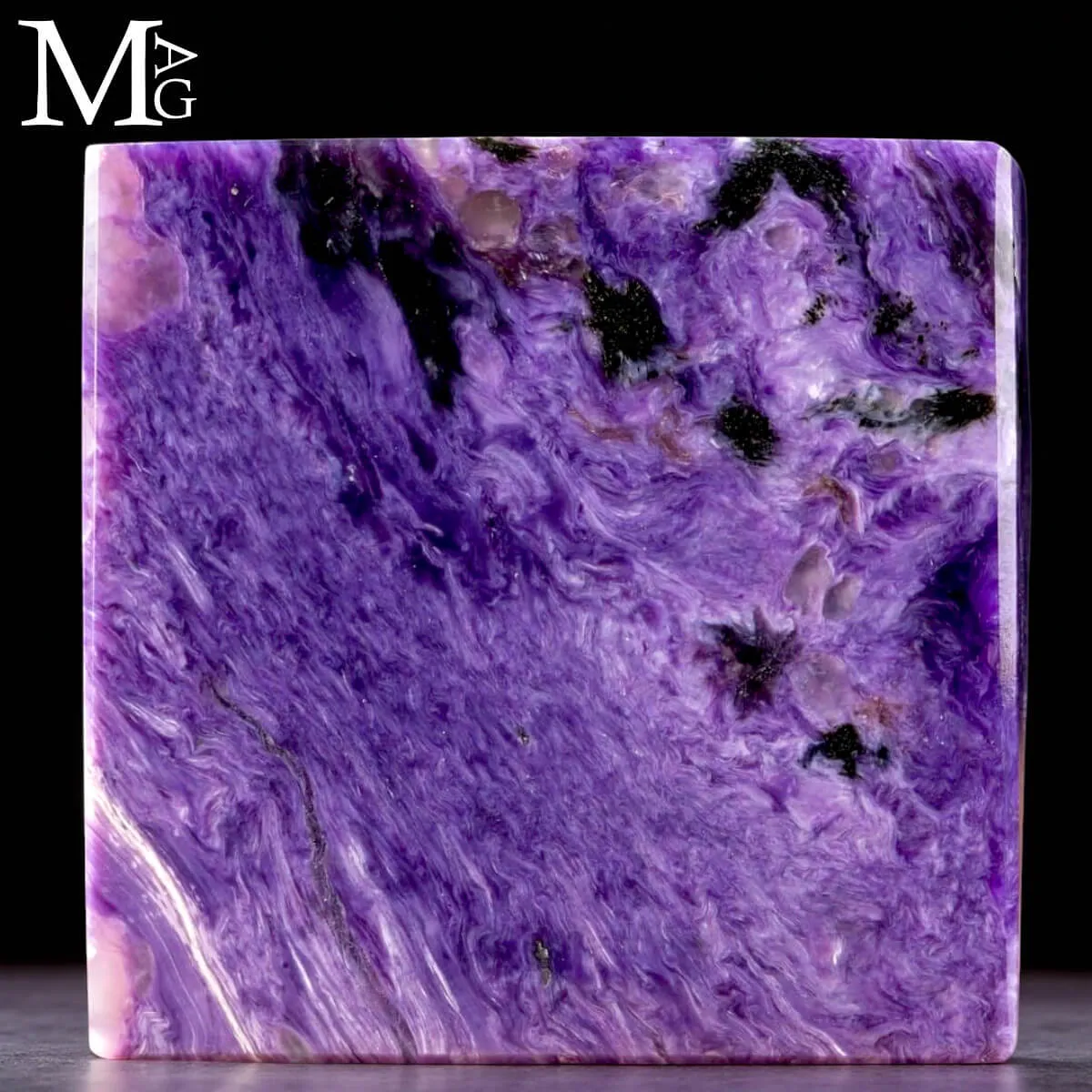 Cubo in Charoite , prima scelta