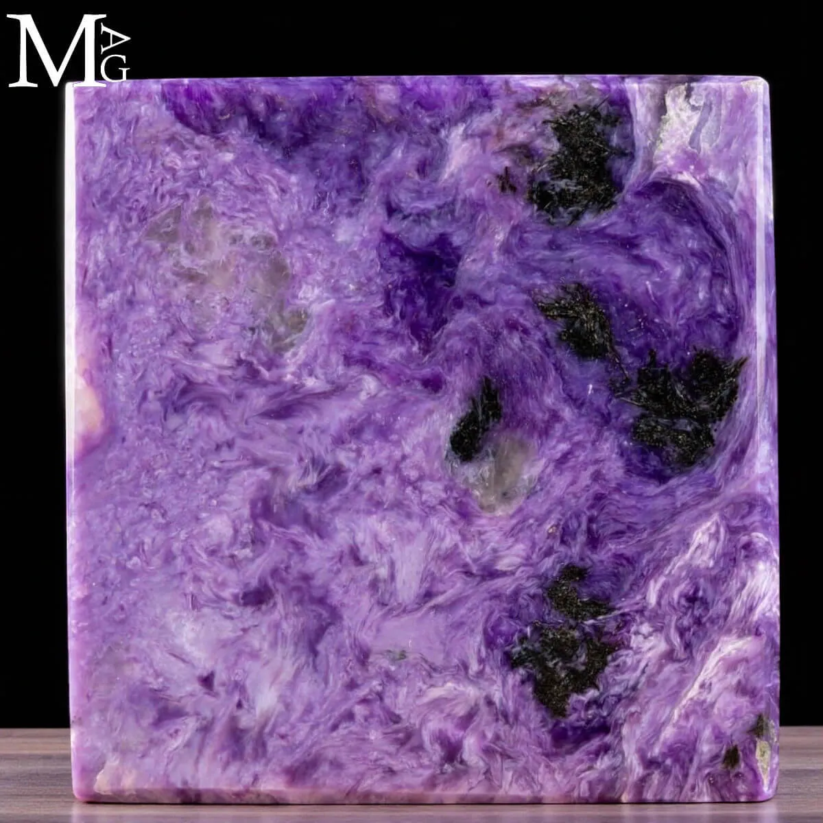 Cubo in Charoite , prima scelta