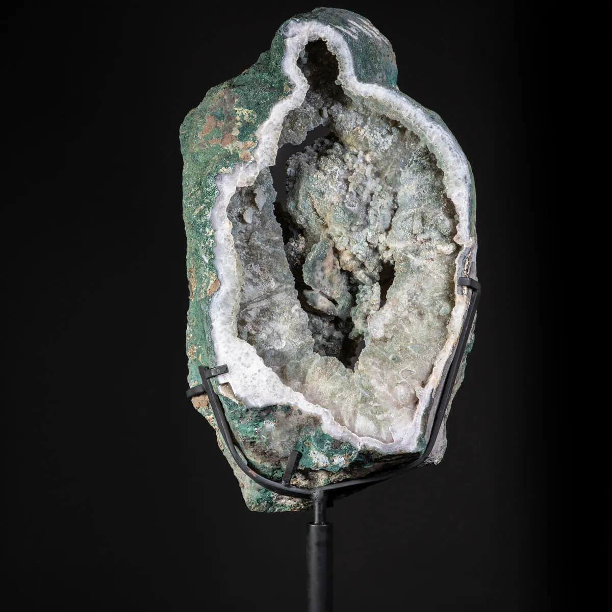Spettacolare  Geode di Calcedonio verde