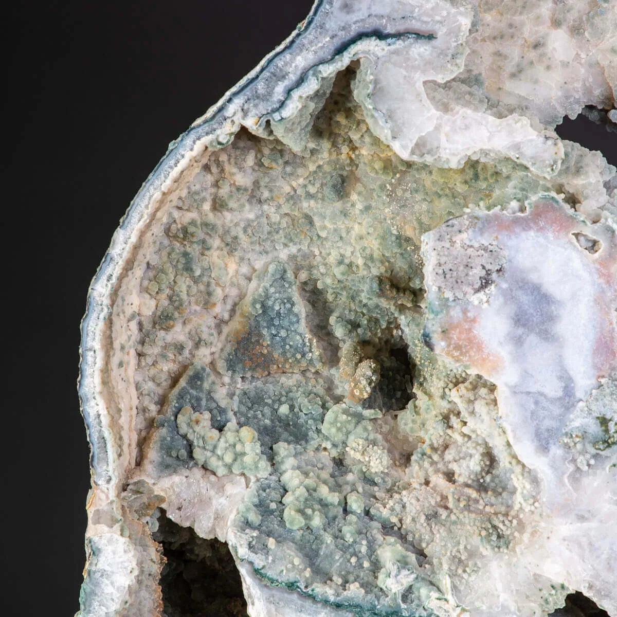 Spettacolare  Geode di Calcedonio verde