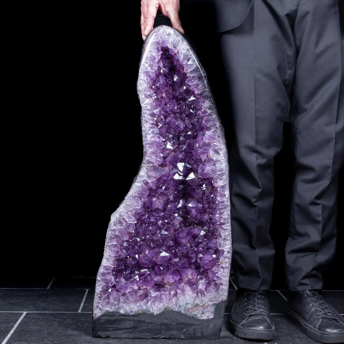 Eleganza Naturale: Geode di Ametista.