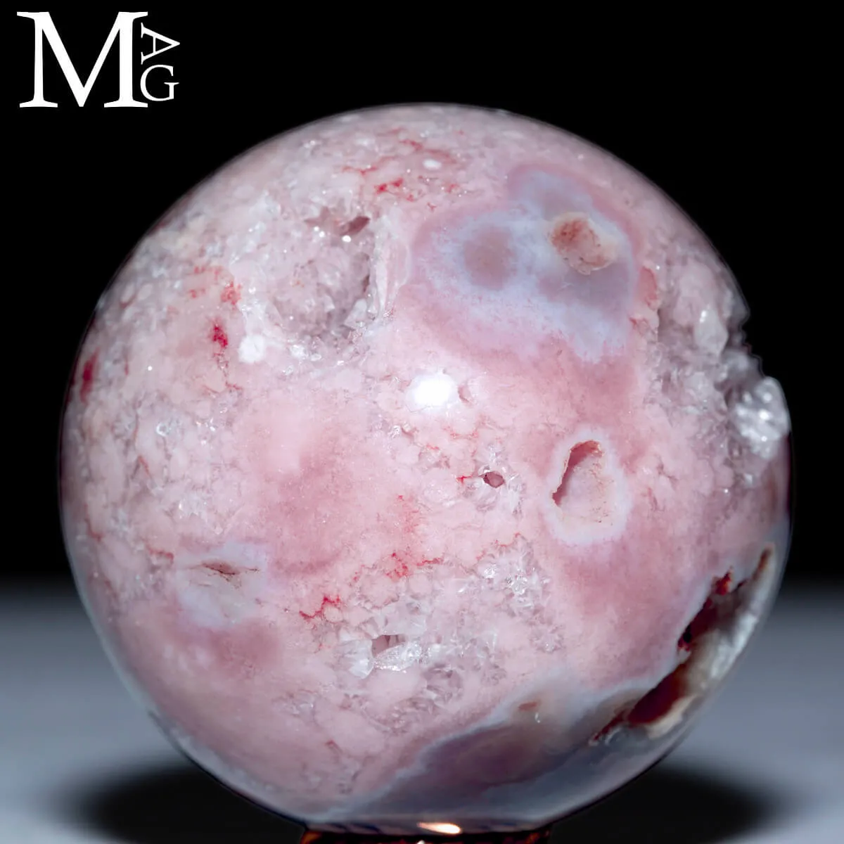 Agata Sakura del Madagascar – Sfera Intagliata con Druse di Quarzo