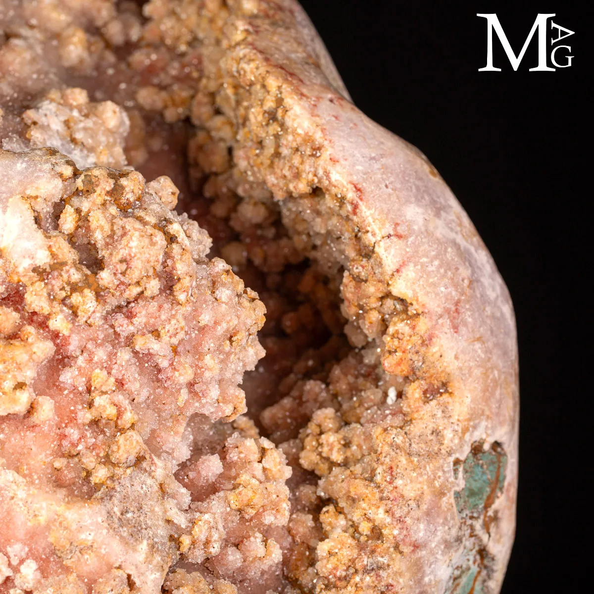 Raro Geode di Ametista Rosa Botrioidale - La Grotta delle Rose