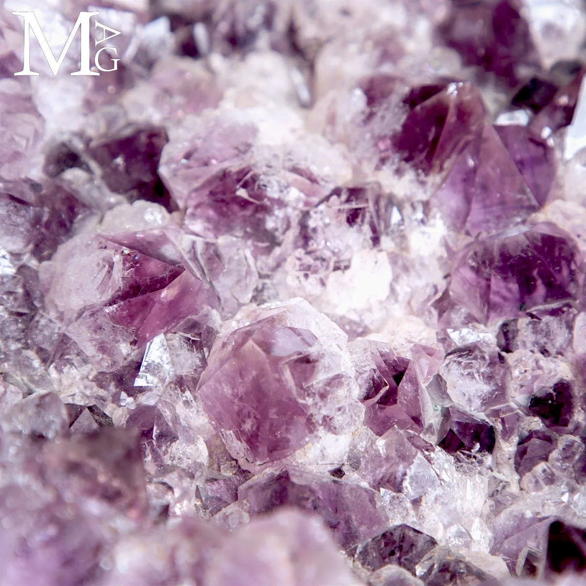 Geode di Ametista – Scrigno Naturale di Cristalli