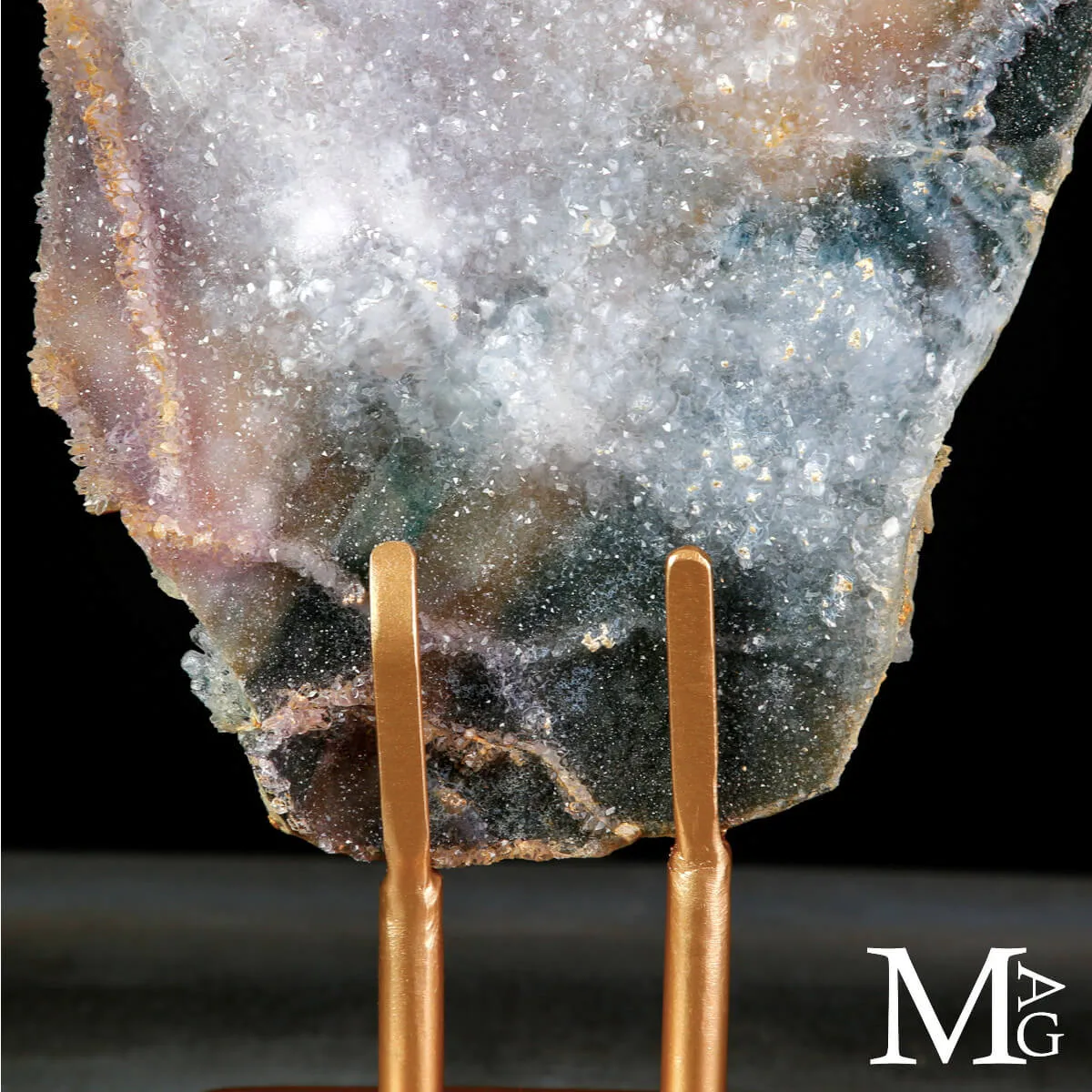 Particolare Lastra di Geode in Ametista su Base Metallica