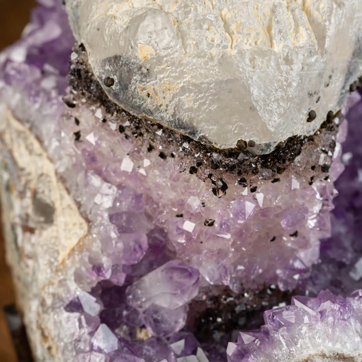 Geode Ametista con Calcite
