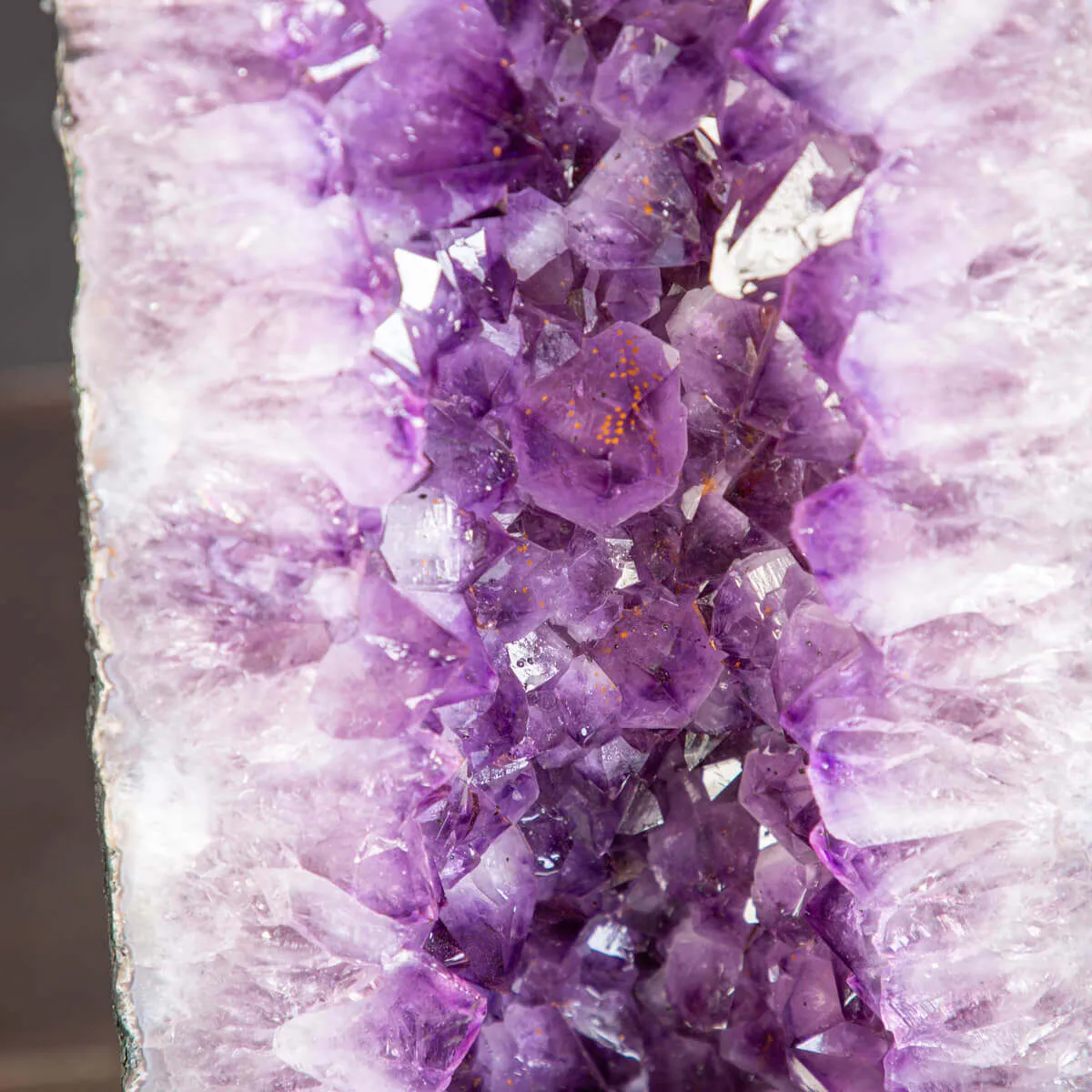 Geode di Ametista del Brasile di Alta Qualità.